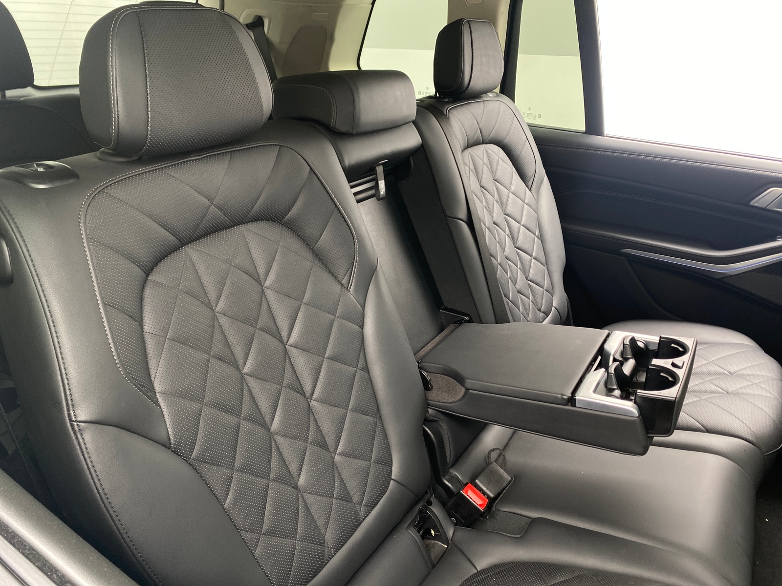 Thumbnail: 2024 BMW X7 - 5