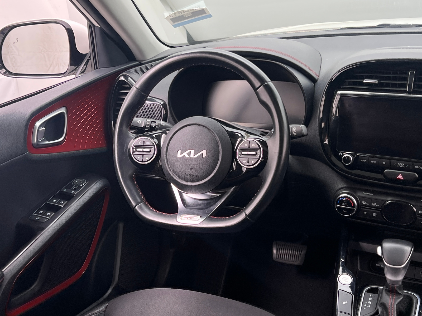 Thumbnail: 2023 Kia Soul - 4