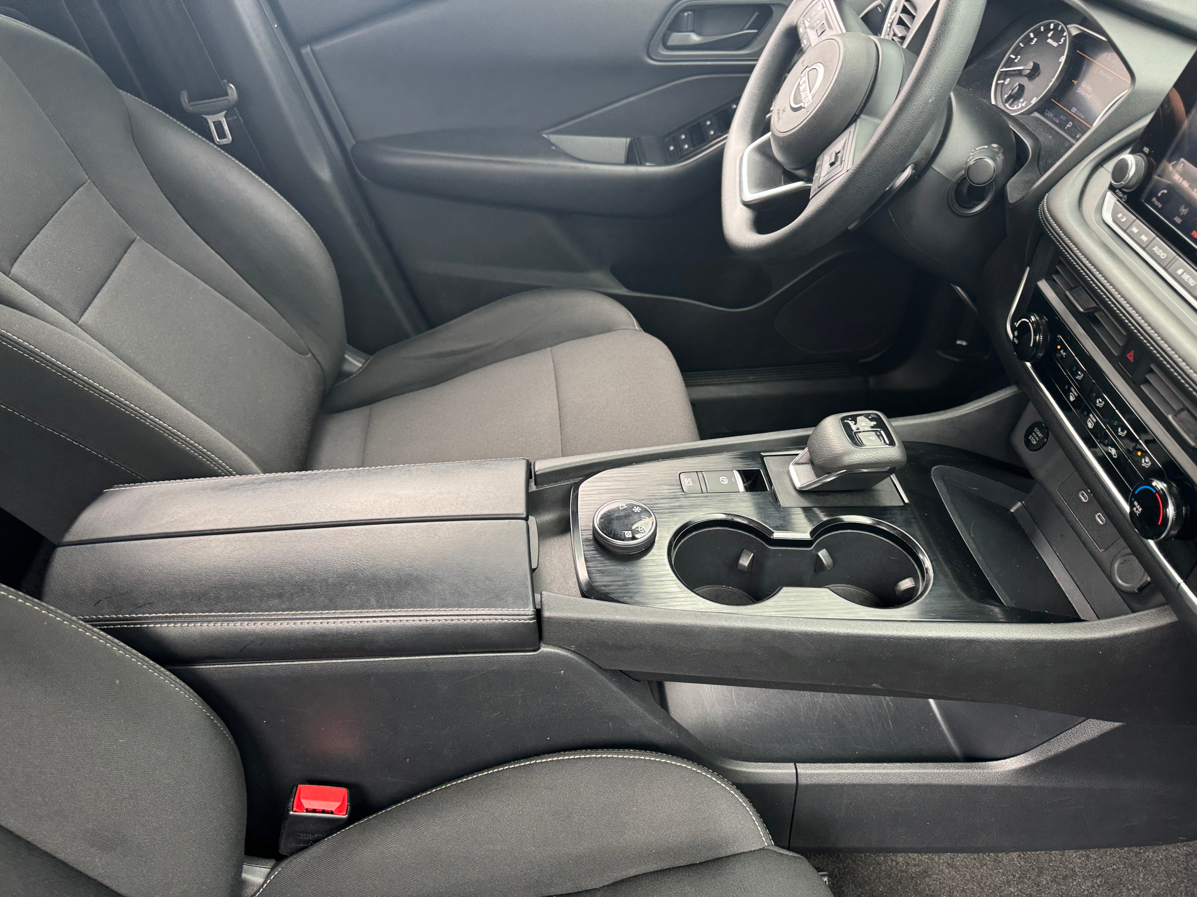 2024 Nissan Rogue S - Photo 3