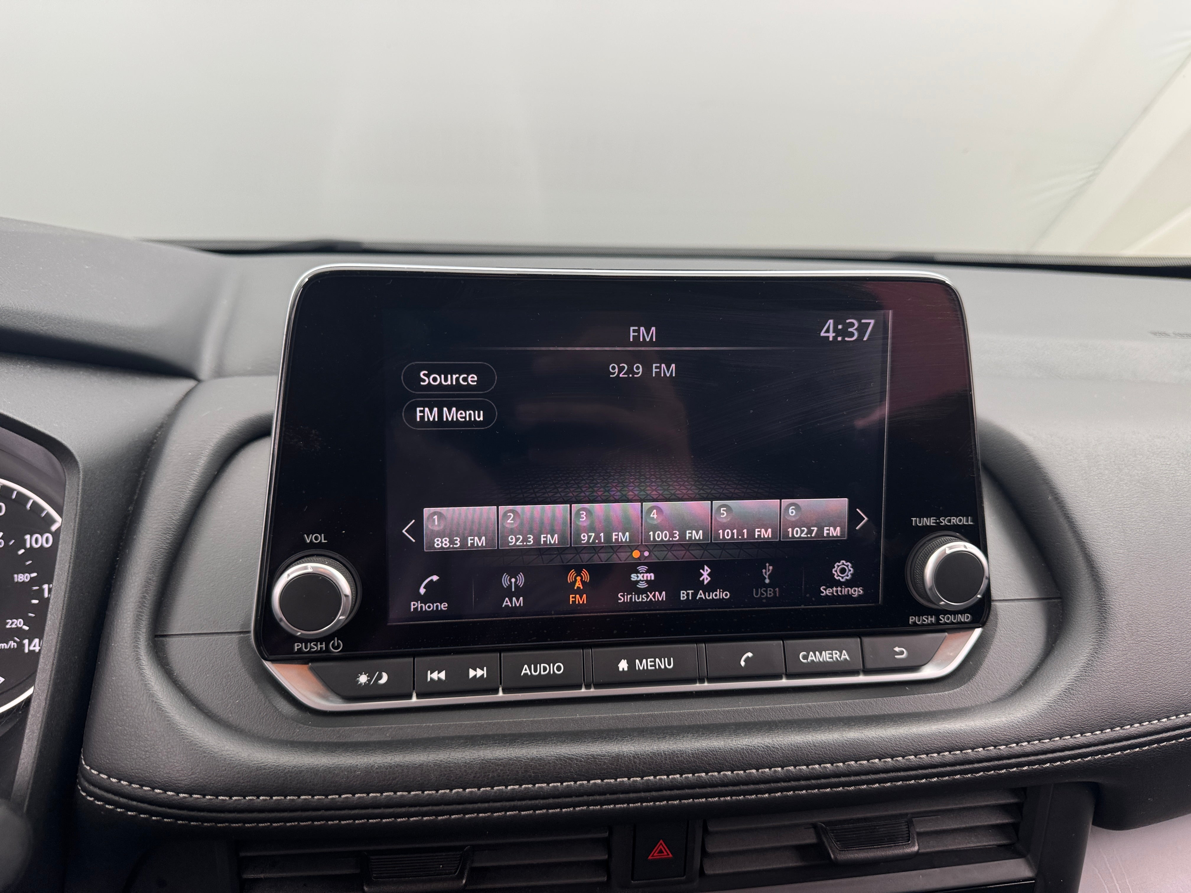 2024 Nissan Rogue S - Photo 12