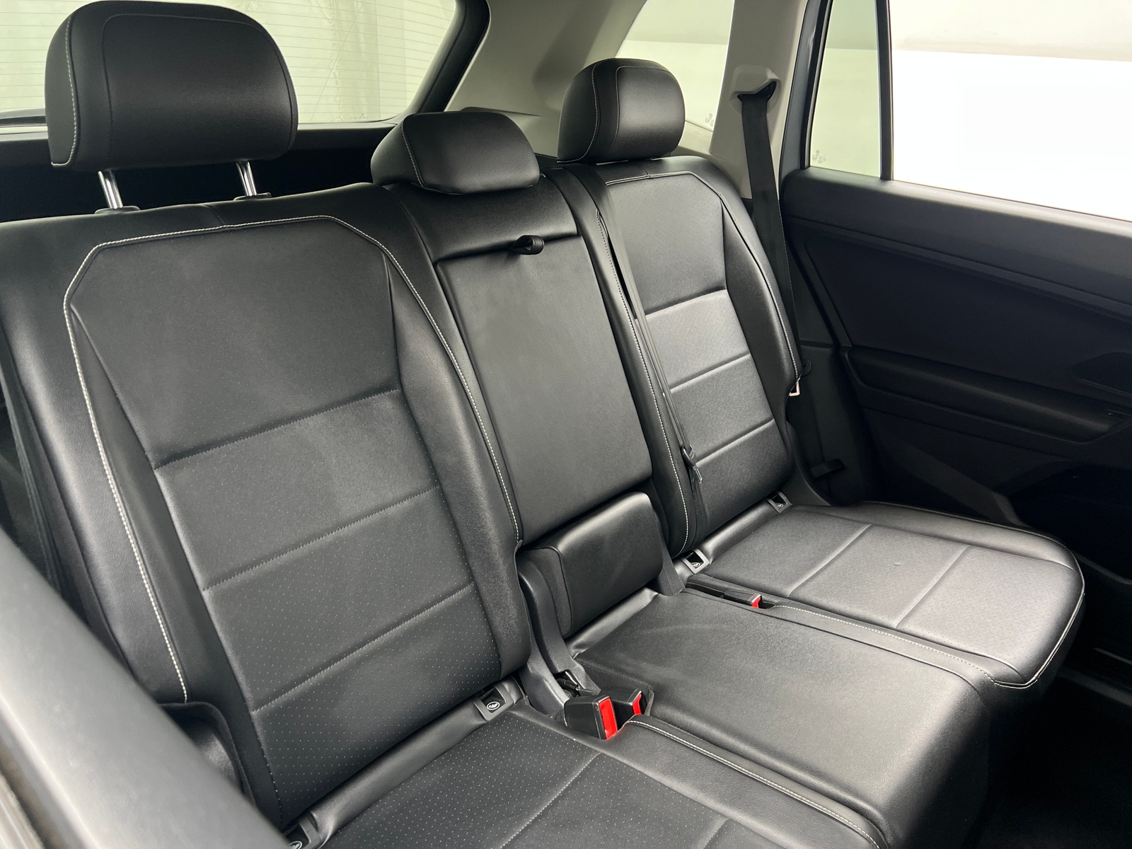 Thumbnail: 2021 Volkswagen Tiguan - 5