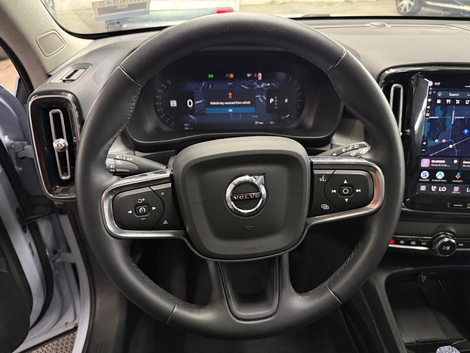 Thumbnail: 2026 Volvo XC40 - 4