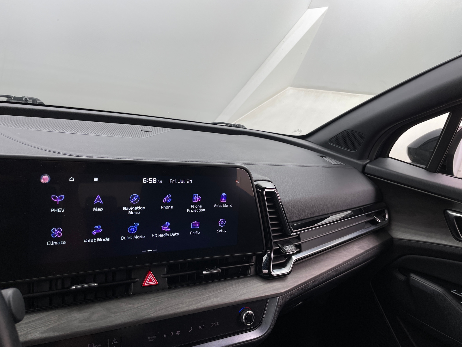 Thumbnail: 2024 Kia Sportage - 3