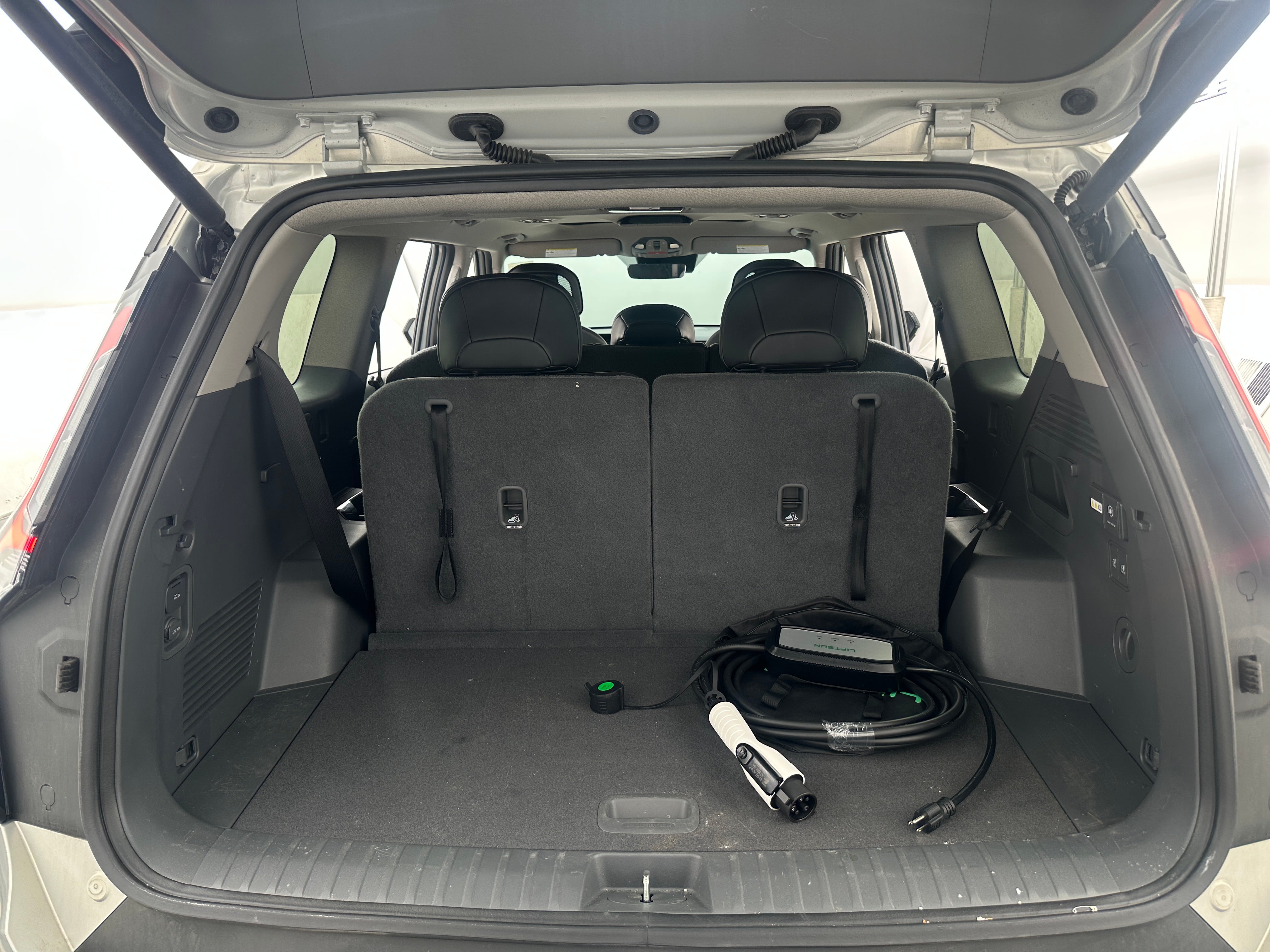 Used 2026 Kia EV9 Light L/R with VIN 5XYAB5S14TG008604 for sale in Auburn, WA
