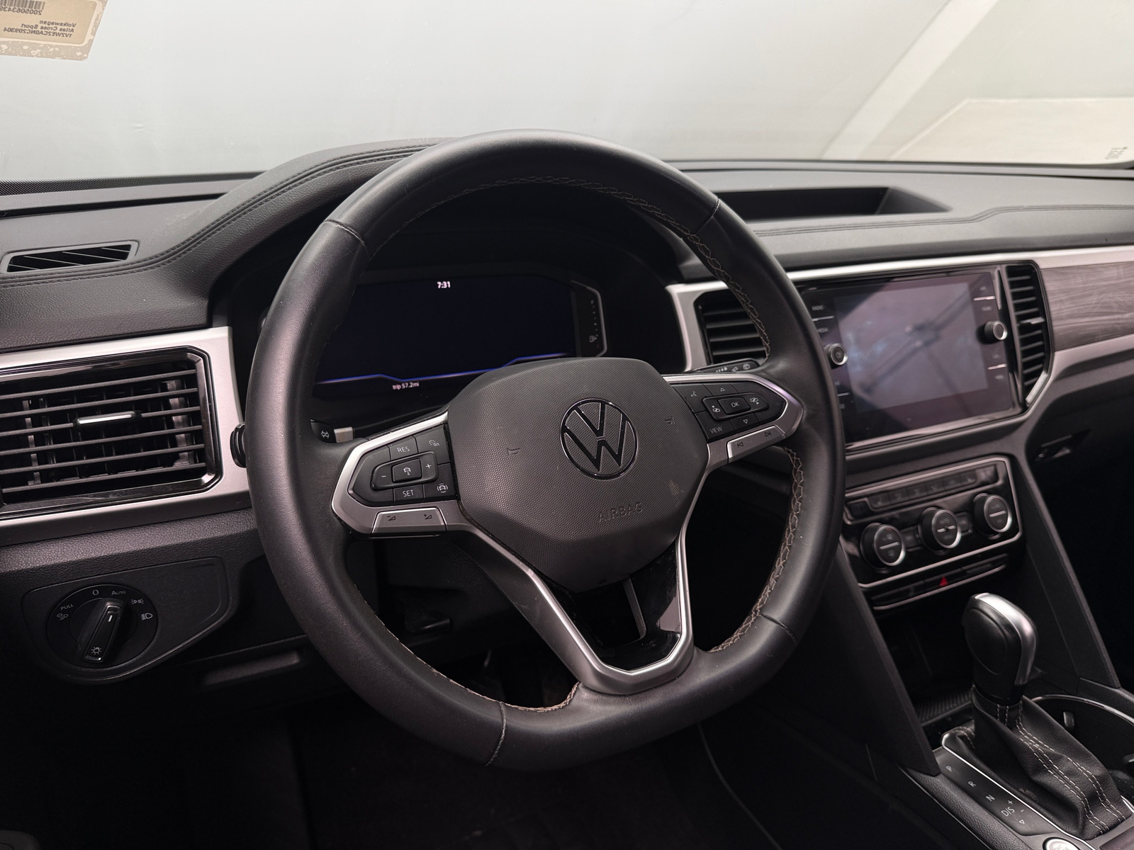 Thumbnail: 2022 Volkswagen Atlas - 4