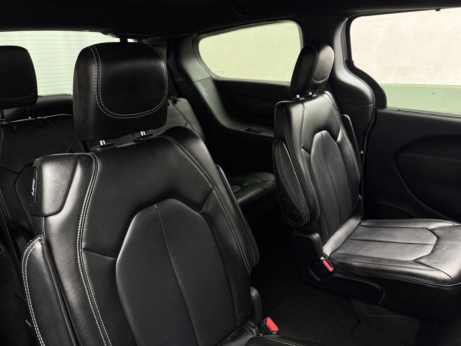 Thumbnail: 2025 Chrysler Pacifica - 5