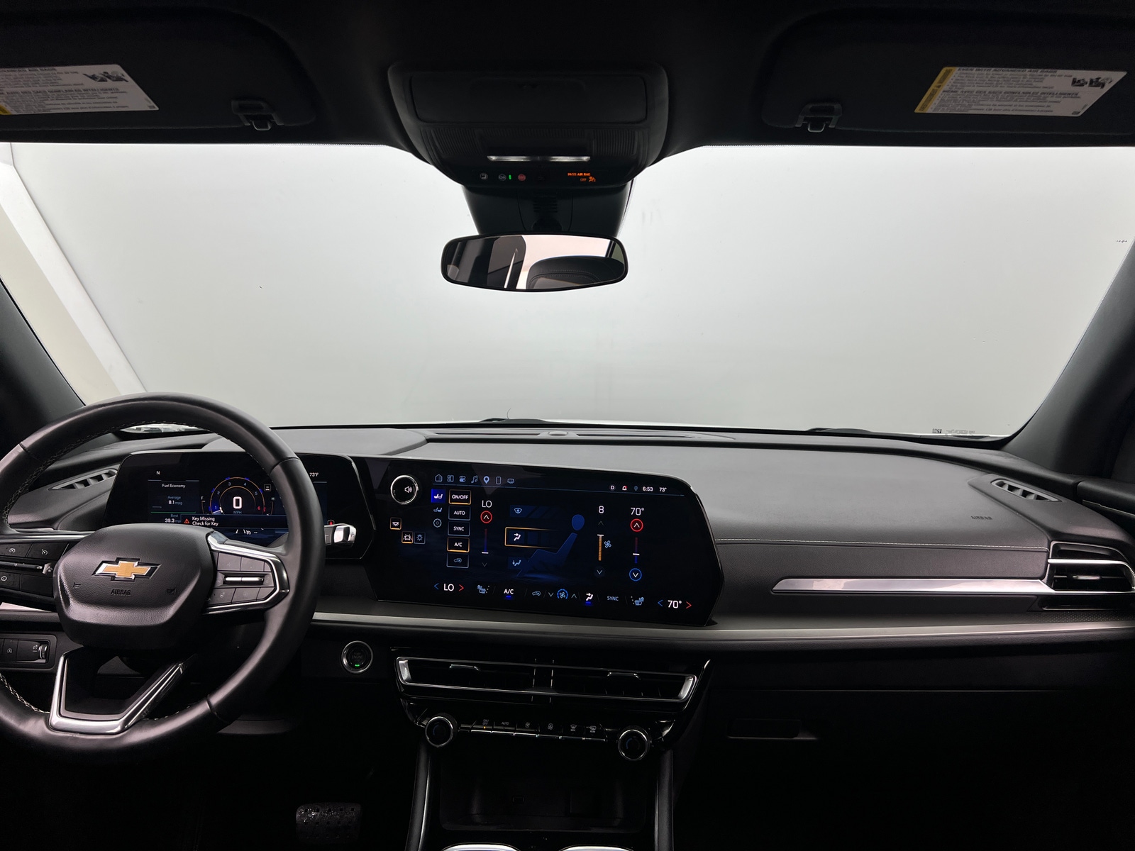Thumbnail: 2025 Chevrolet Traverse - 2