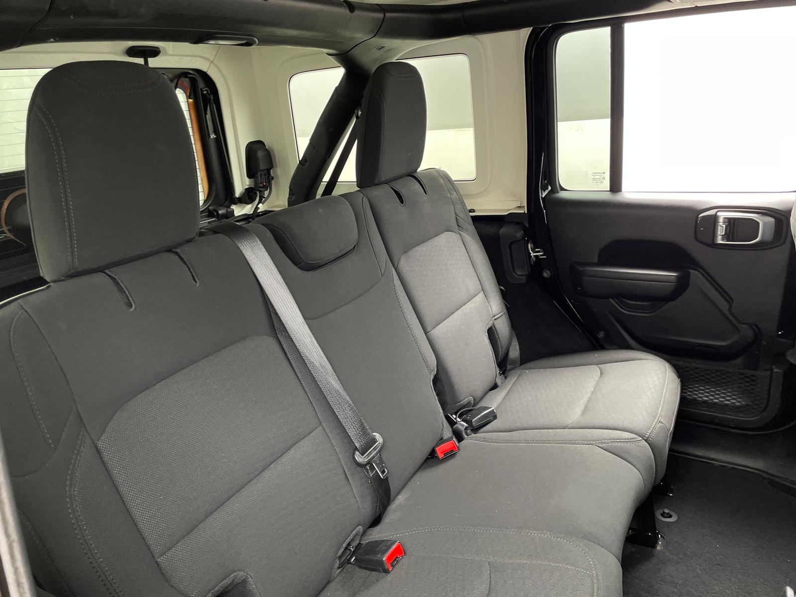 Thumbnail: 2022 Jeep Wrangler - 6