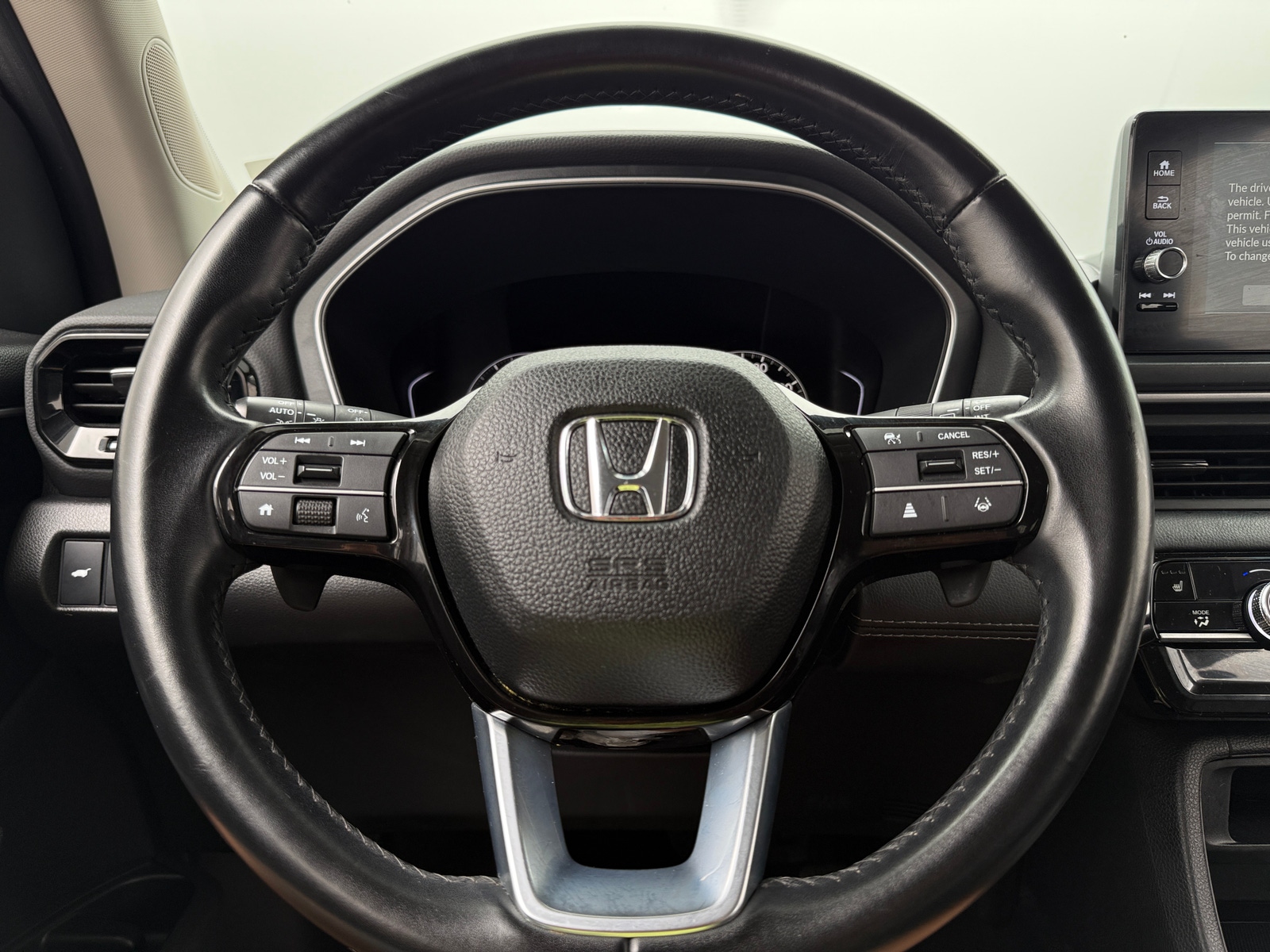 Thumbnail: 2023 Honda Pilot - 4