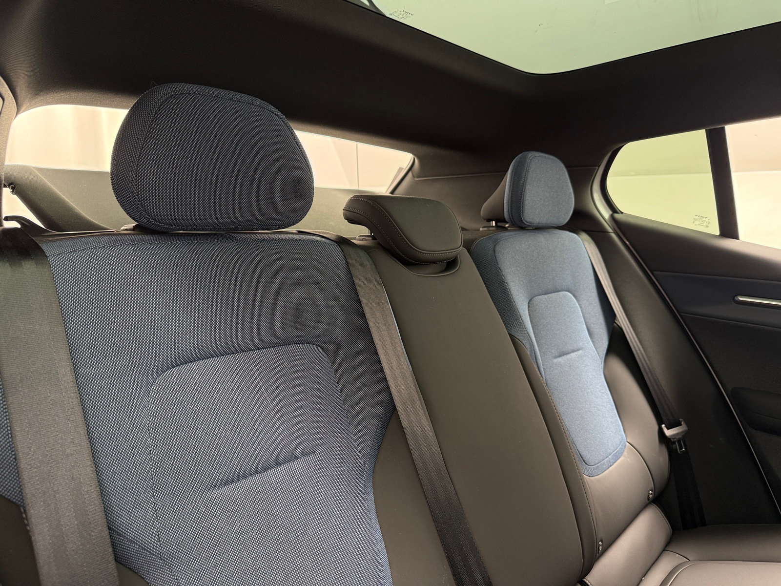 Thumbnail: 2025 Volvo EX30 - 5