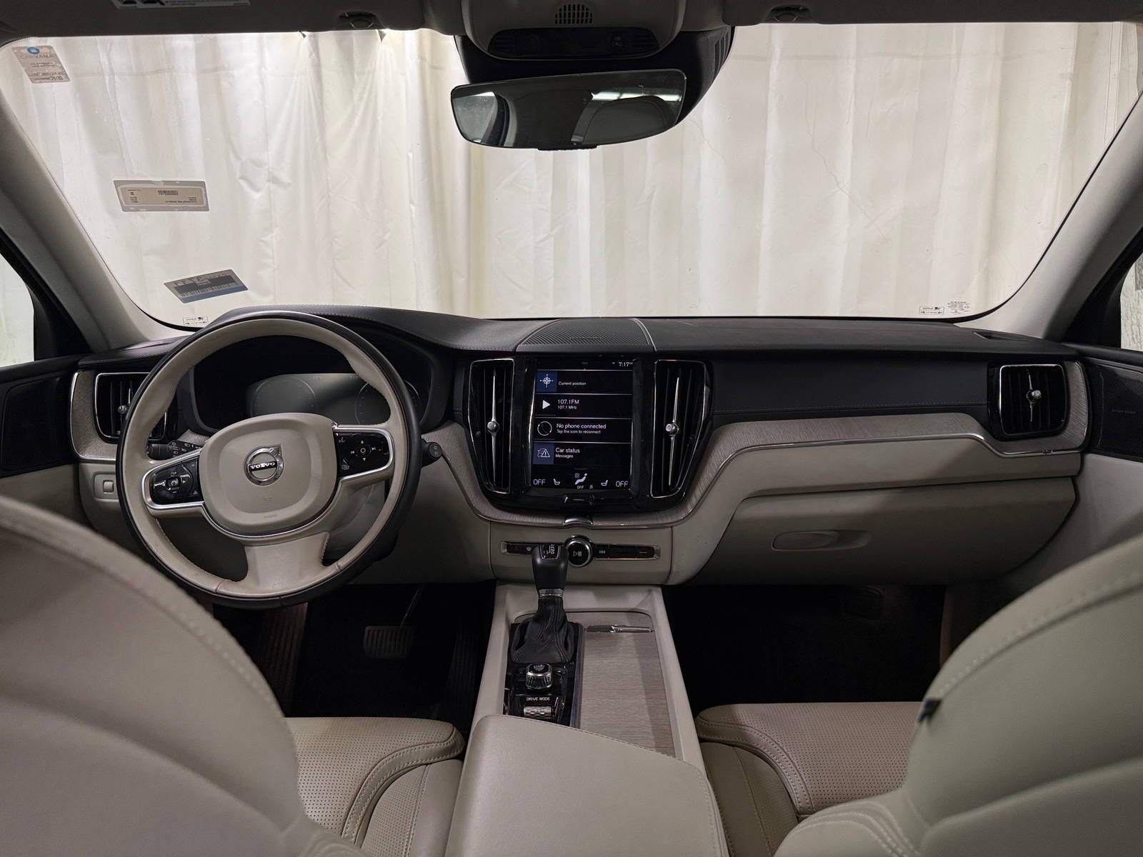 Thumbnail: 2021 Volvo XC60 - 2