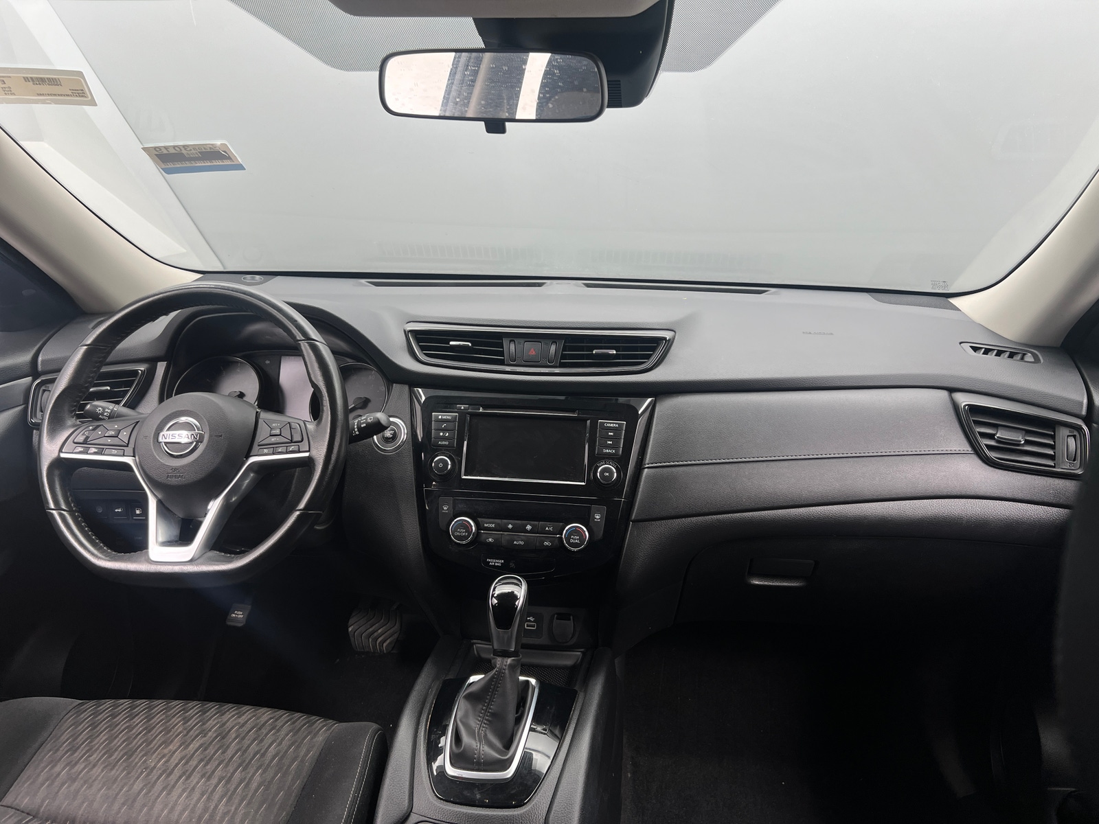 Thumbnail: 2019 Nissan Rogue - 3
