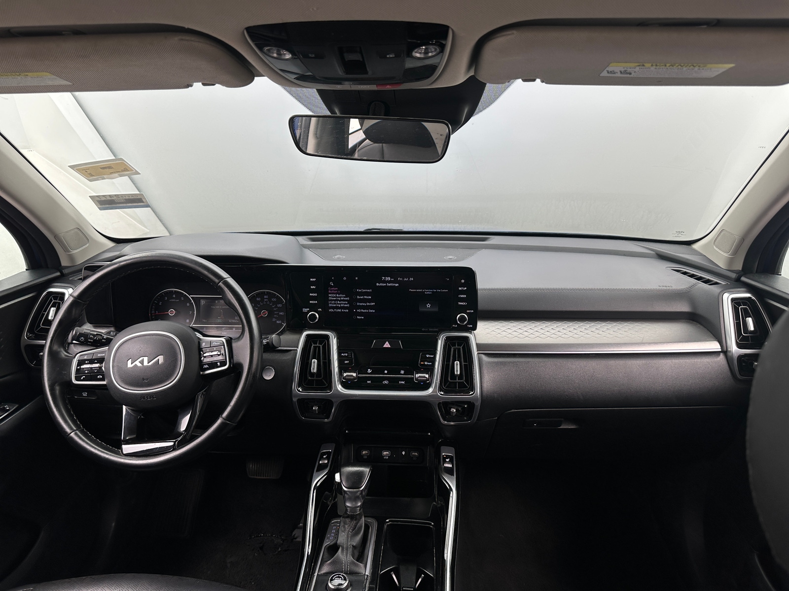 Thumbnail: 2022 Kia Sorento - 2