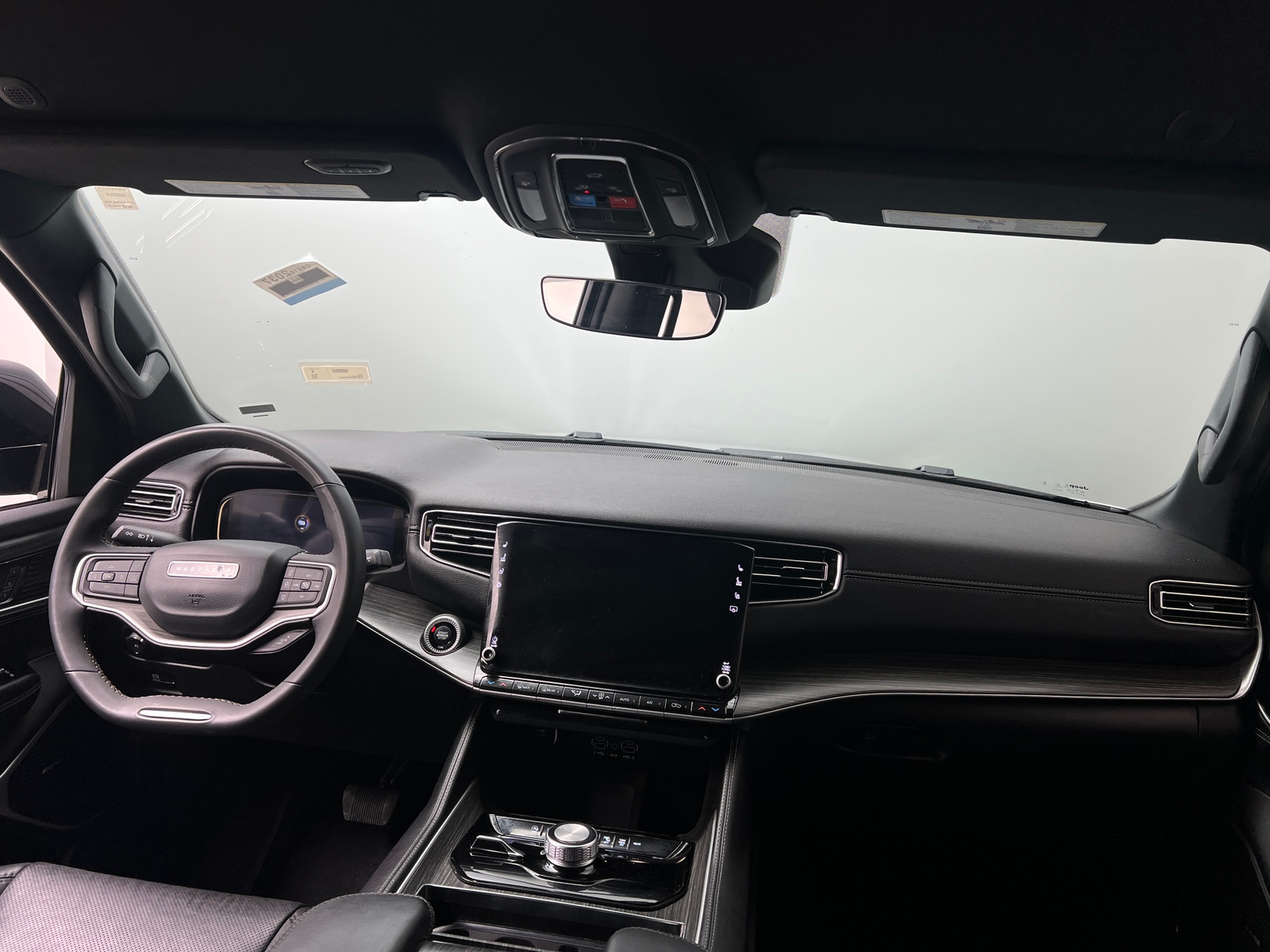 Thumbnail: 2023 Jeep Wagoneer - 2