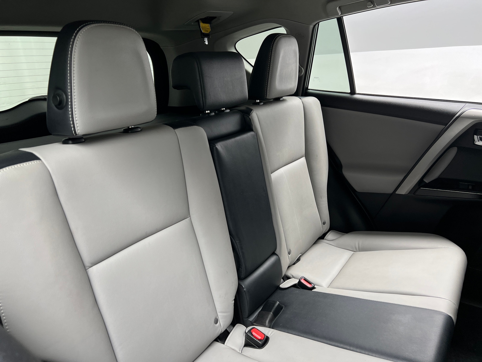 Thumbnail: 2017 Toyota RAV4 - 5