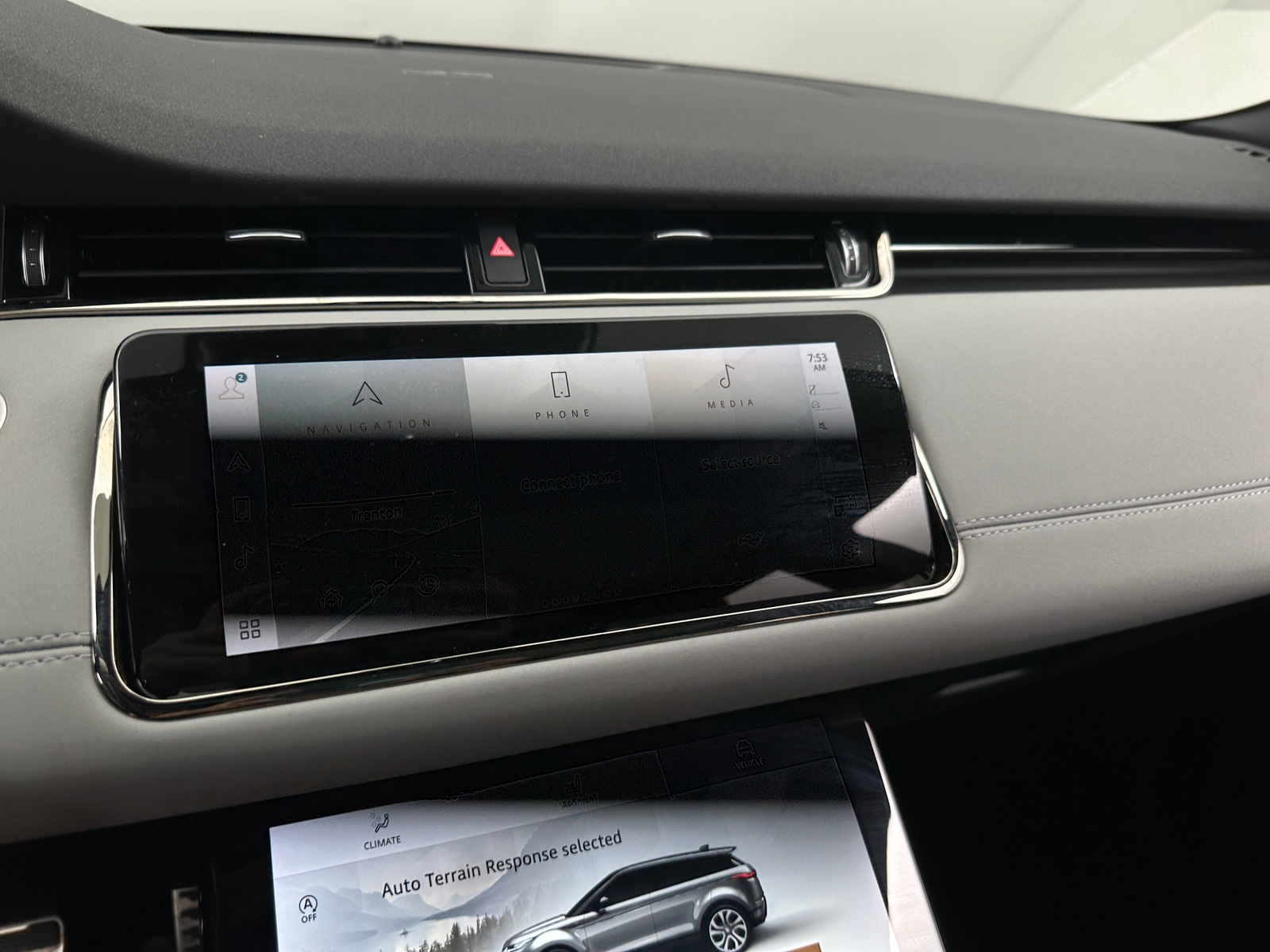 Thumbnail: 2022 Land Rover Range Rover Evoque - 3