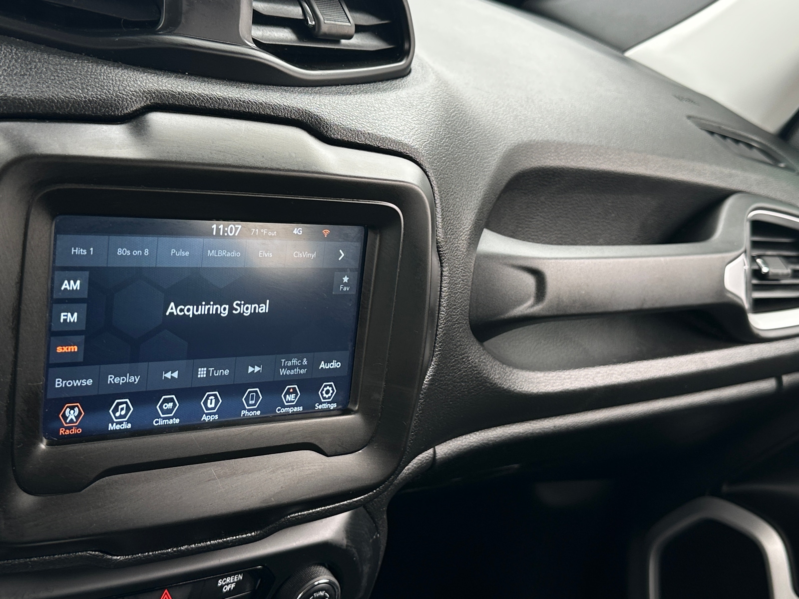 Thumbnail: 2021 Jeep Renegade - 4