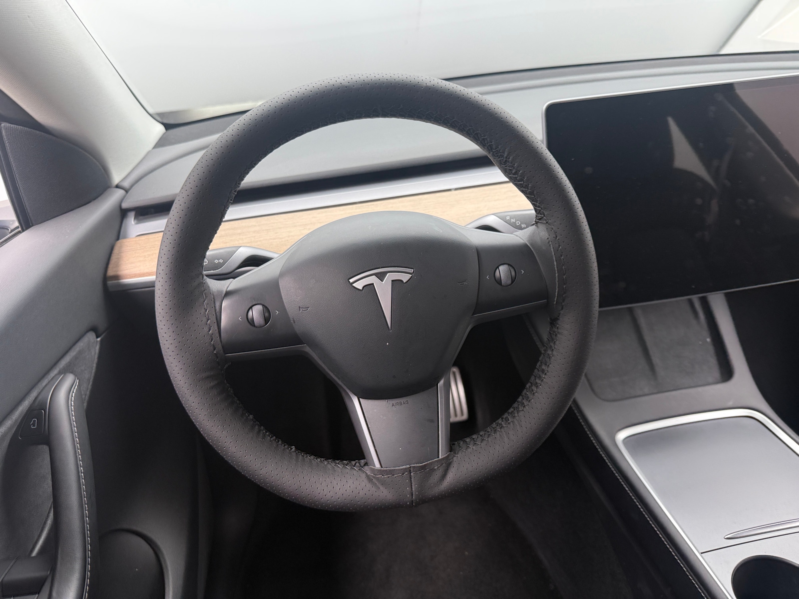Thumbnail: 2022 Tesla Model Y - 4