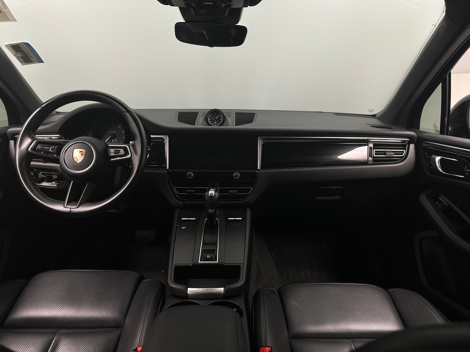 Thumbnail: 2024 Porsche Macan - 2