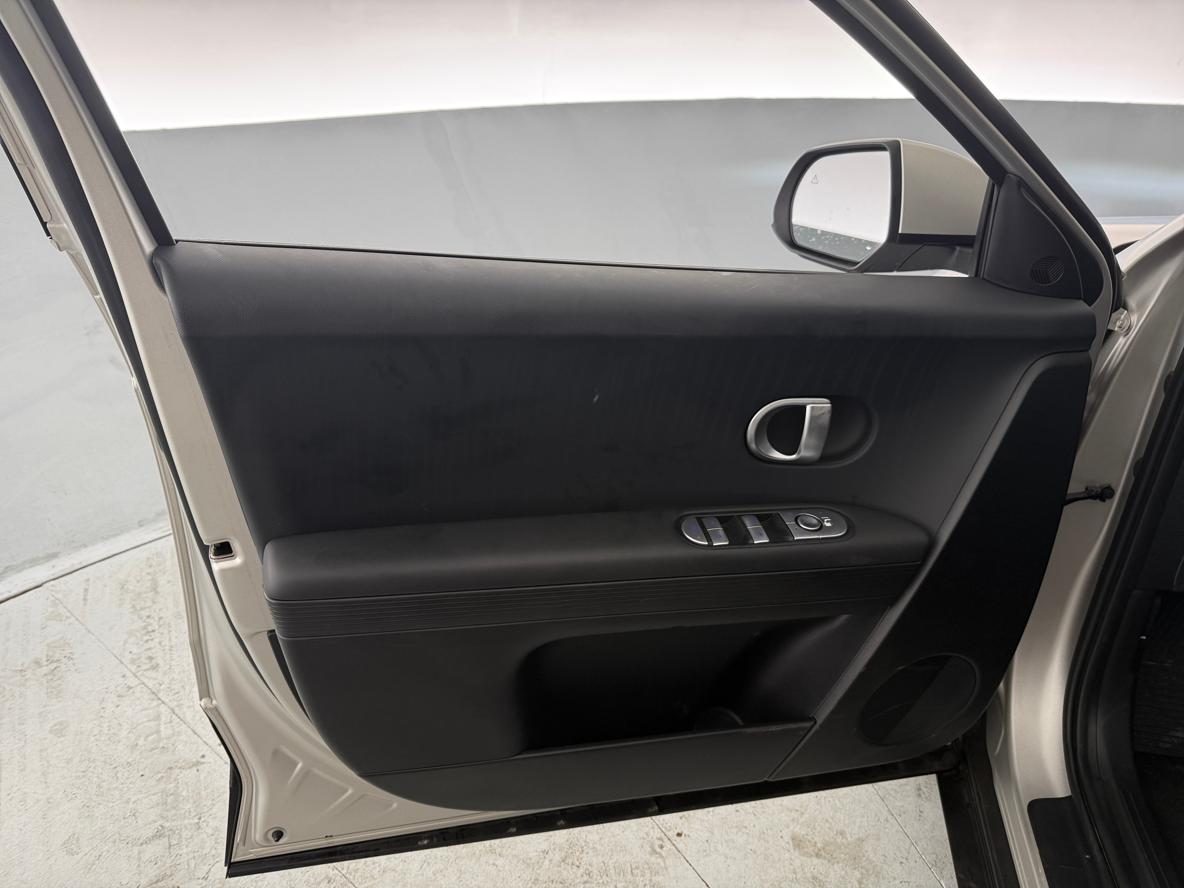 Used 2024 Hyundai IONIQ 5 SEL with VIN KM8KN4DE4RU236689 for sale in Auburn, WA