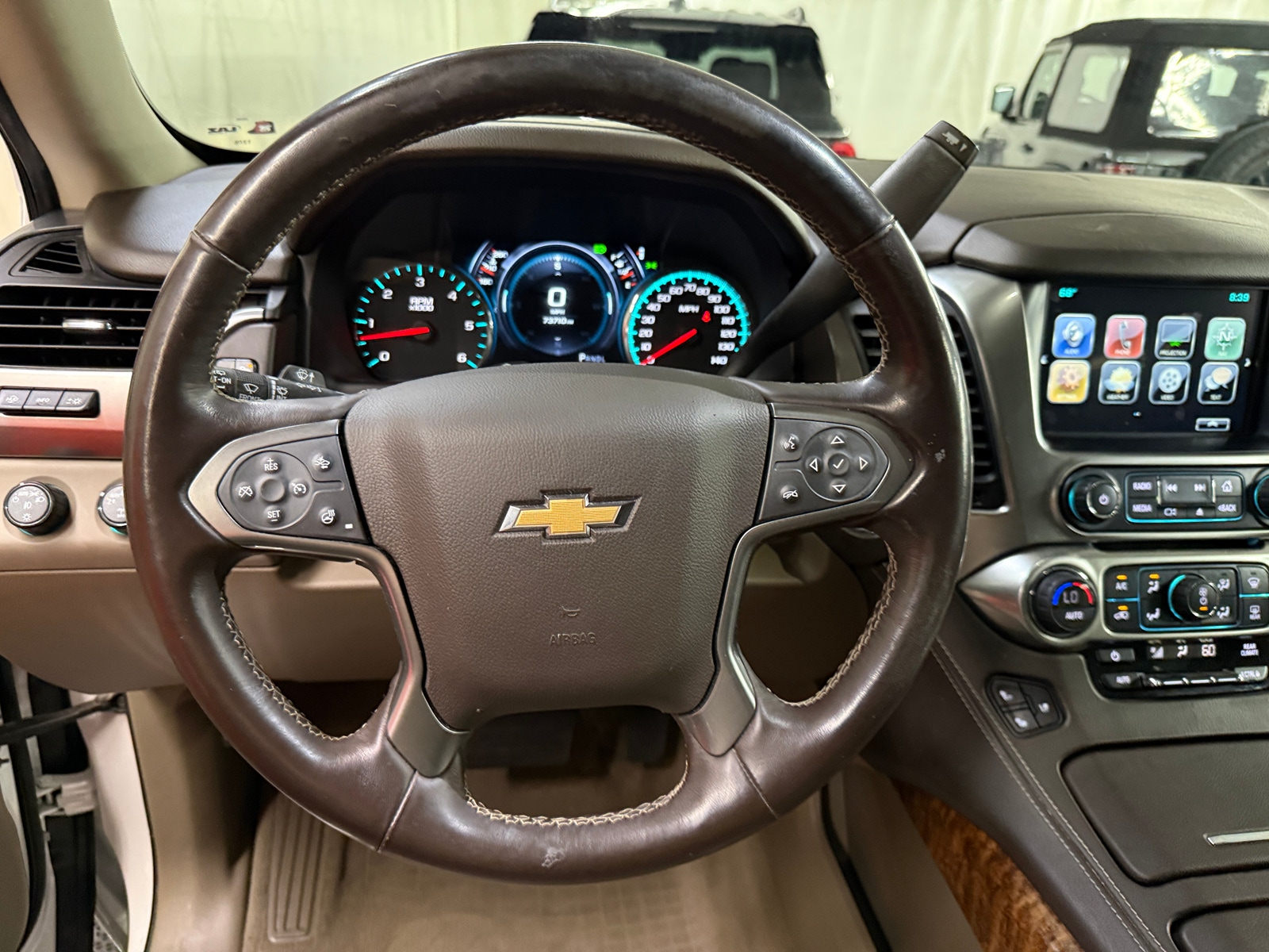 Thumbnail: 2020 Chevrolet Tahoe - 4
