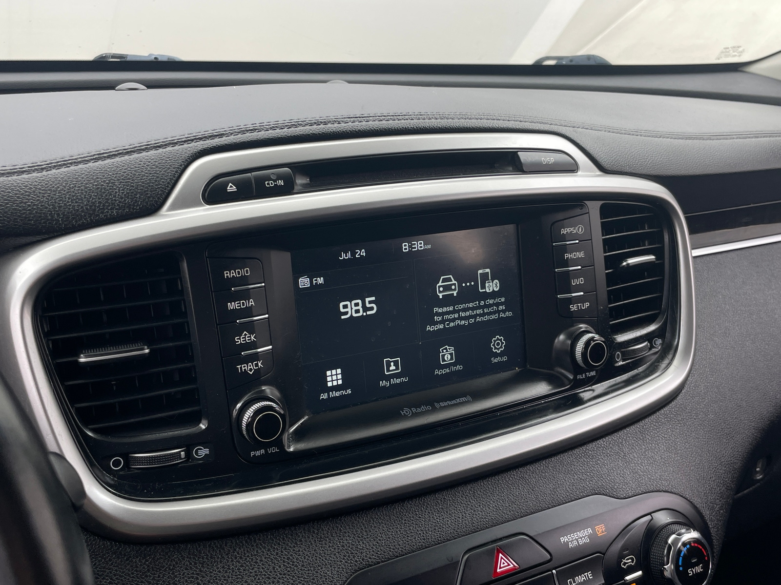 Thumbnail: 2017 Kia Sorento - 4