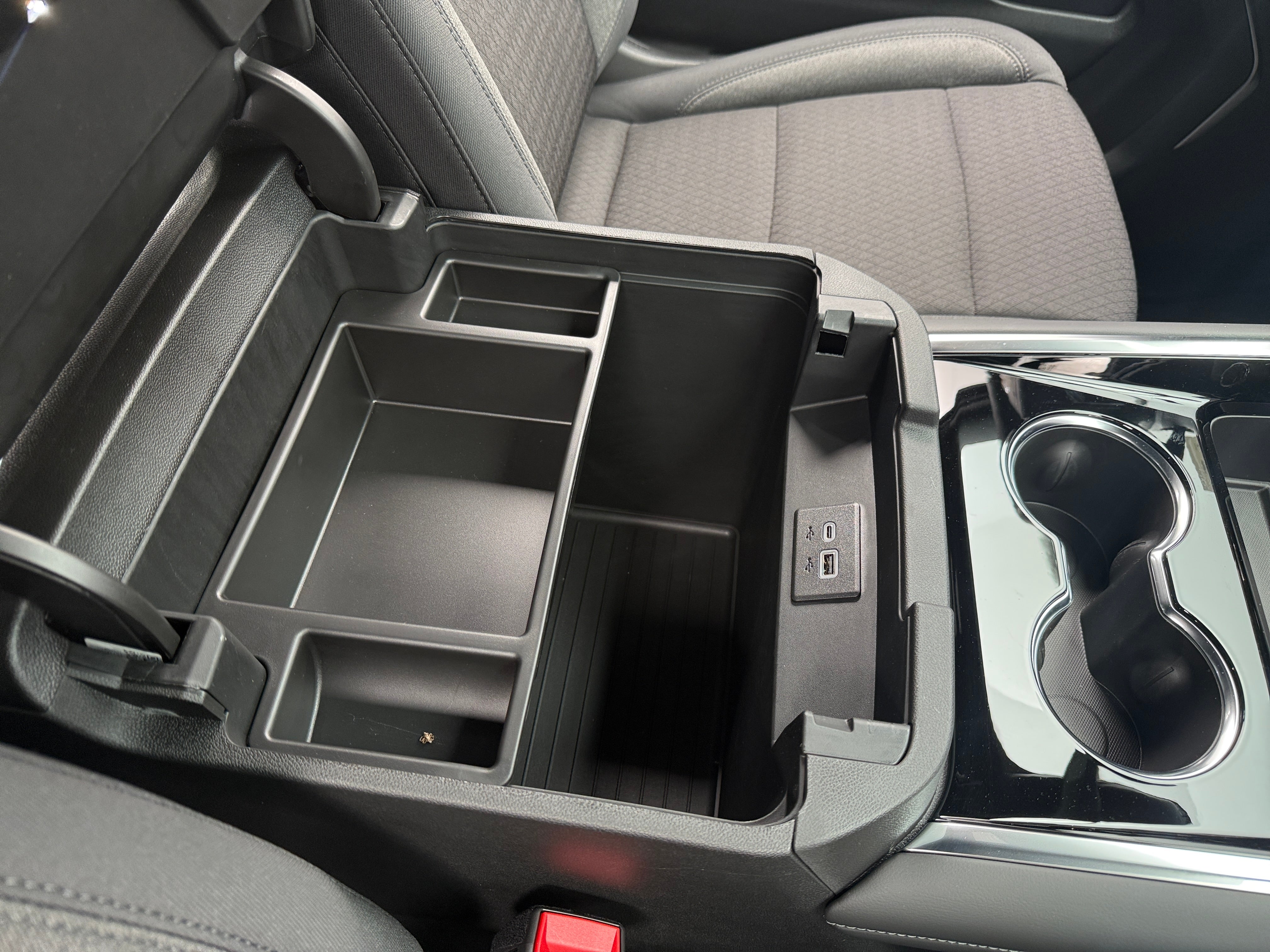 2026 Chevrolet Tahoe LS - Photo 11