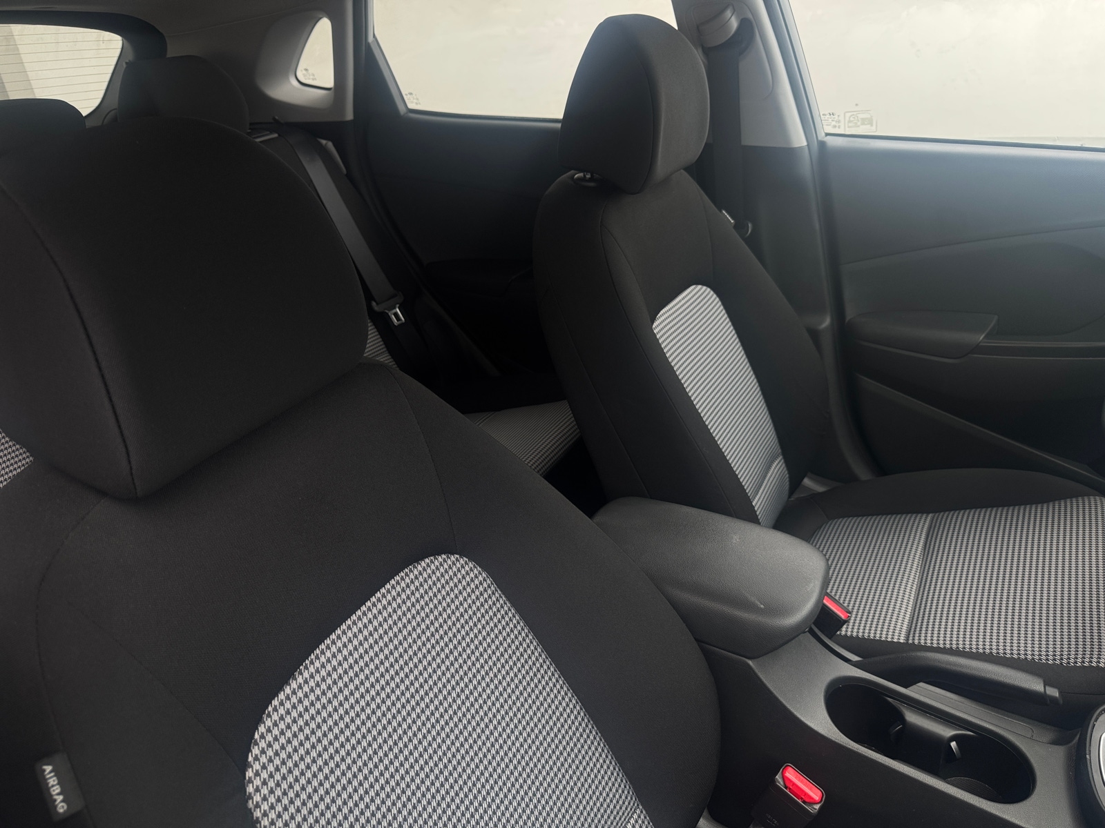 Thumbnail: 2022 Hyundai Kona - 2