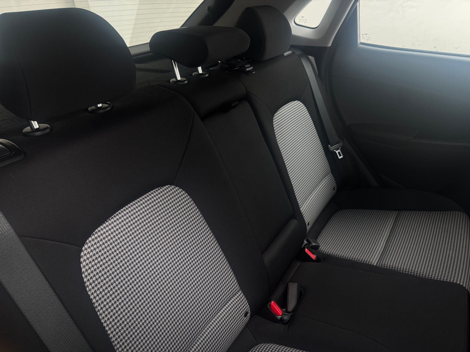 Thumbnail: 2022 Hyundai Kona - 6