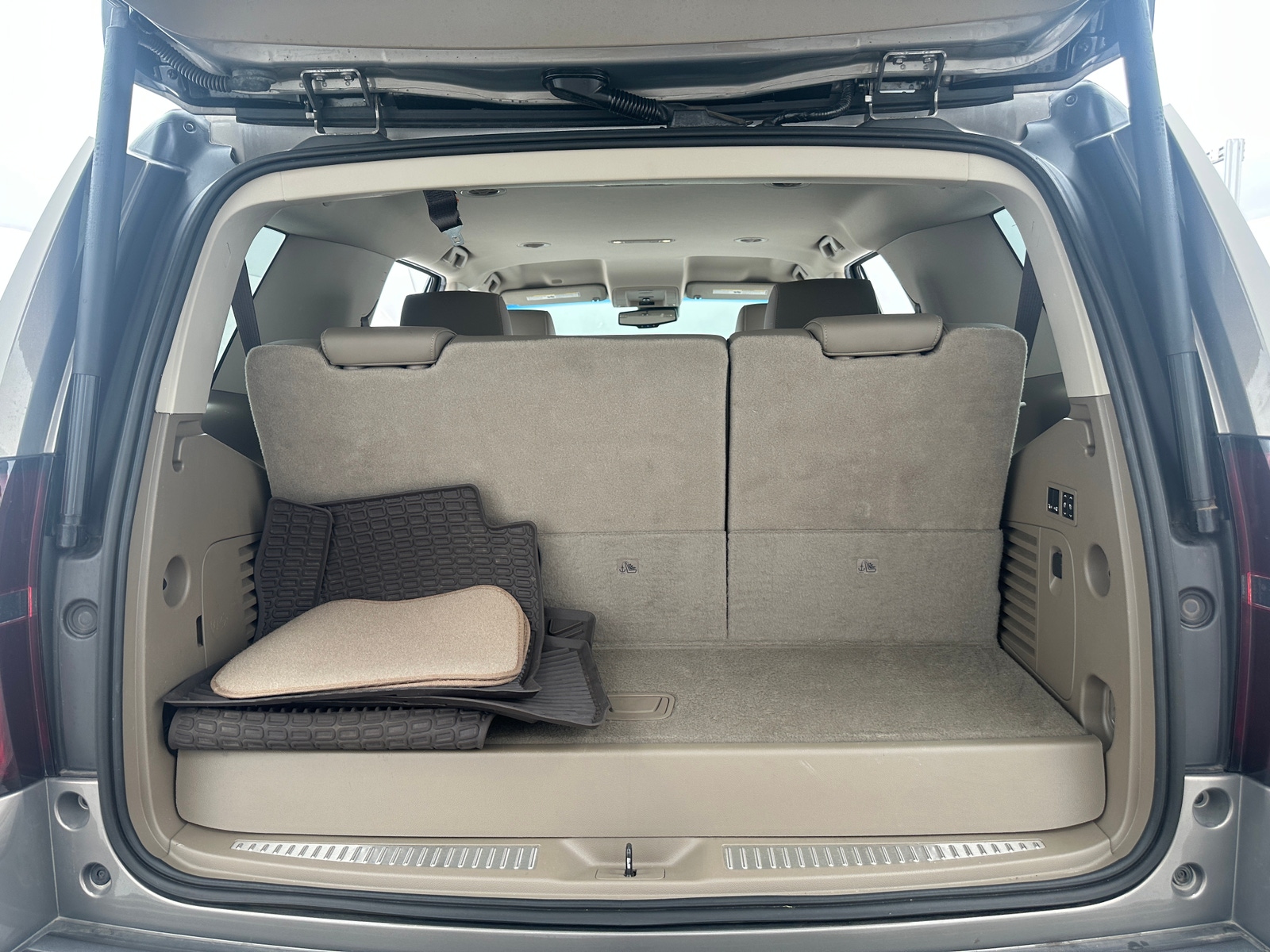 Thumbnail: 2018 Chevrolet Tahoe - 6