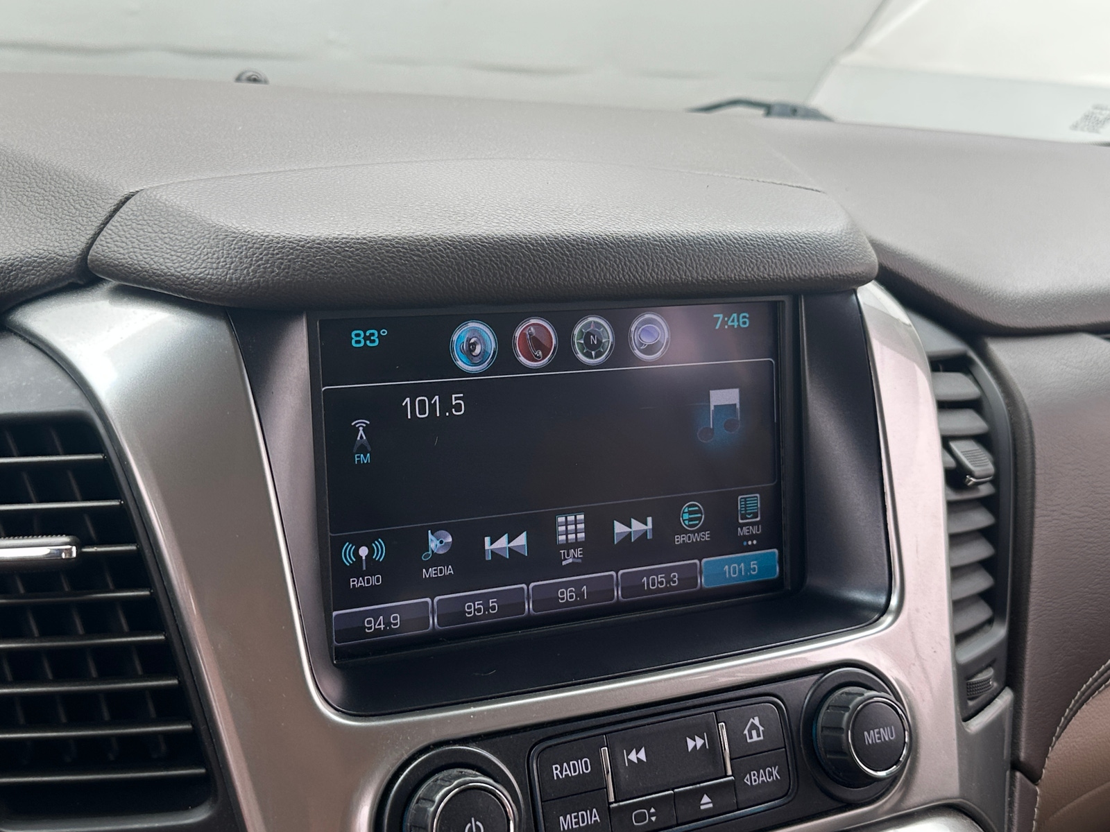 Thumbnail: 2018 Chevrolet Tahoe - 3