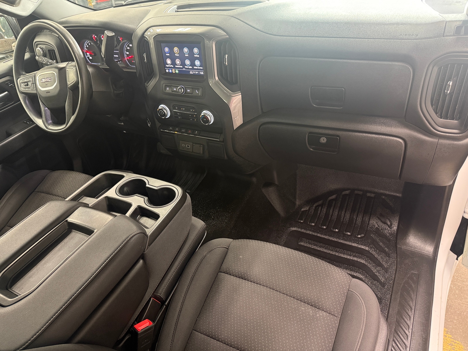 Thumbnail: 2024 GMC Sierra 1500 - 3