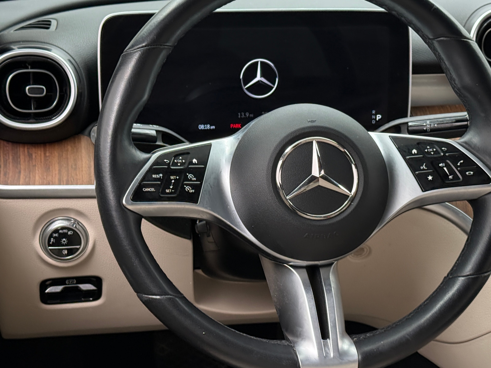 Thumbnail: 2023 Mercedes-Benz C-Class - 4