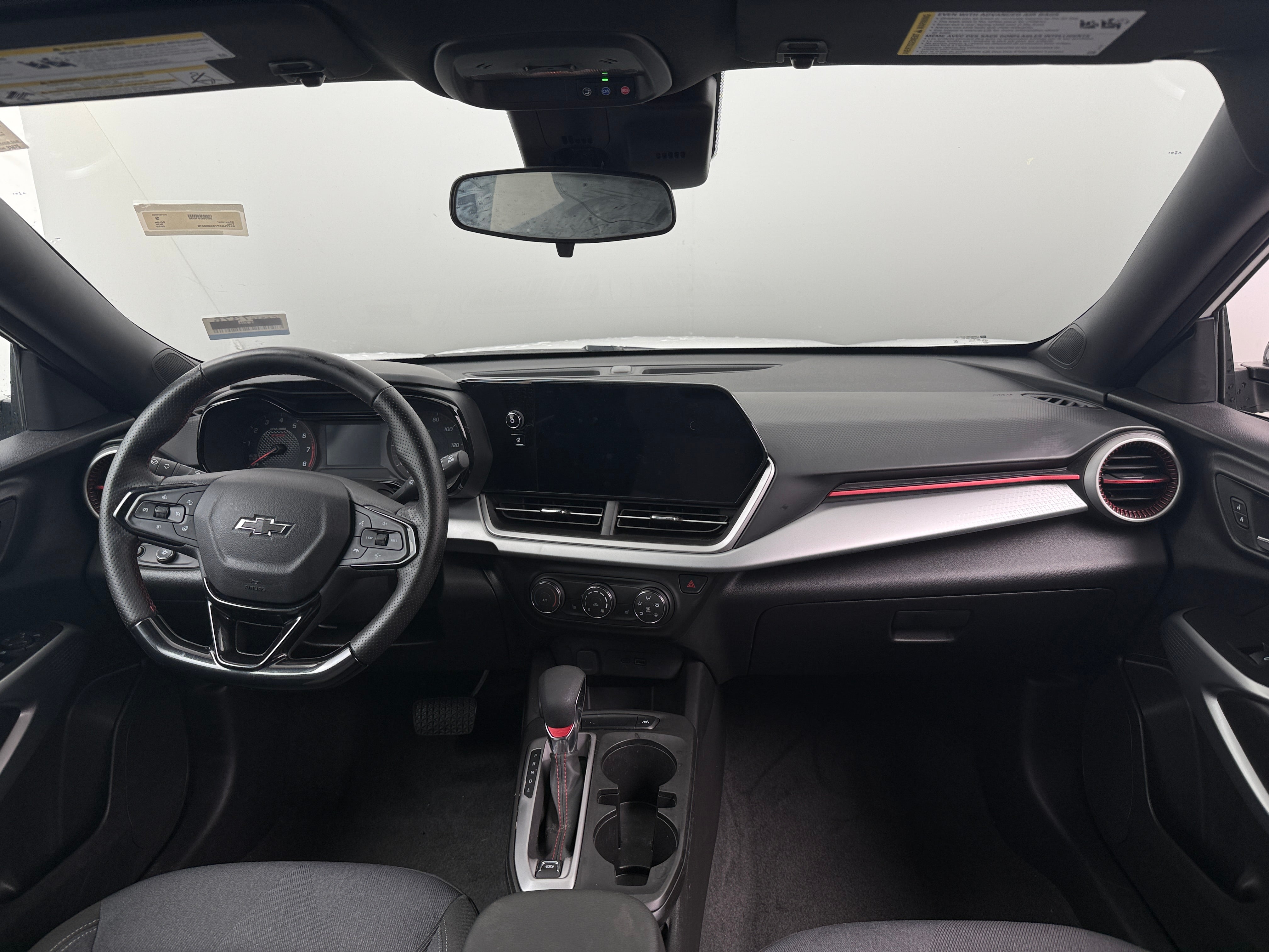 2025 Chevrolet Trax RS - Photo 2