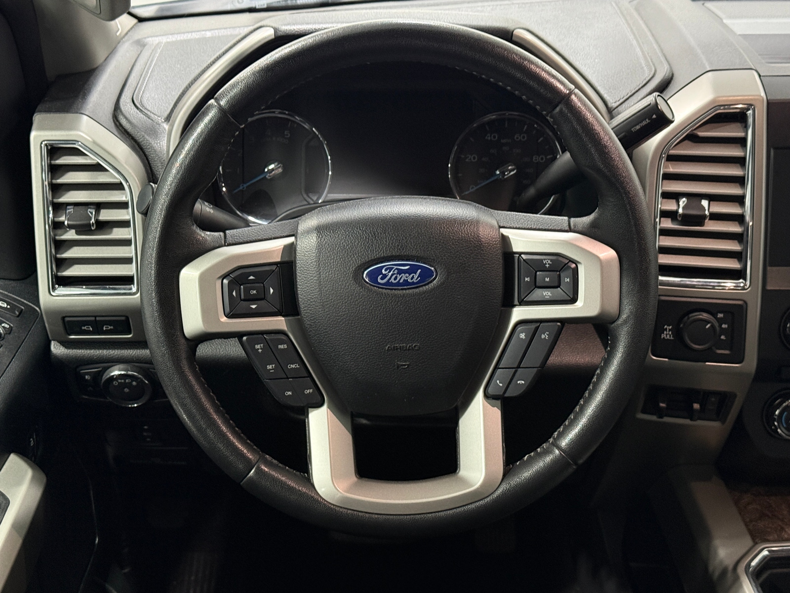 Thumbnail: 2017 Ford Econoline - 4