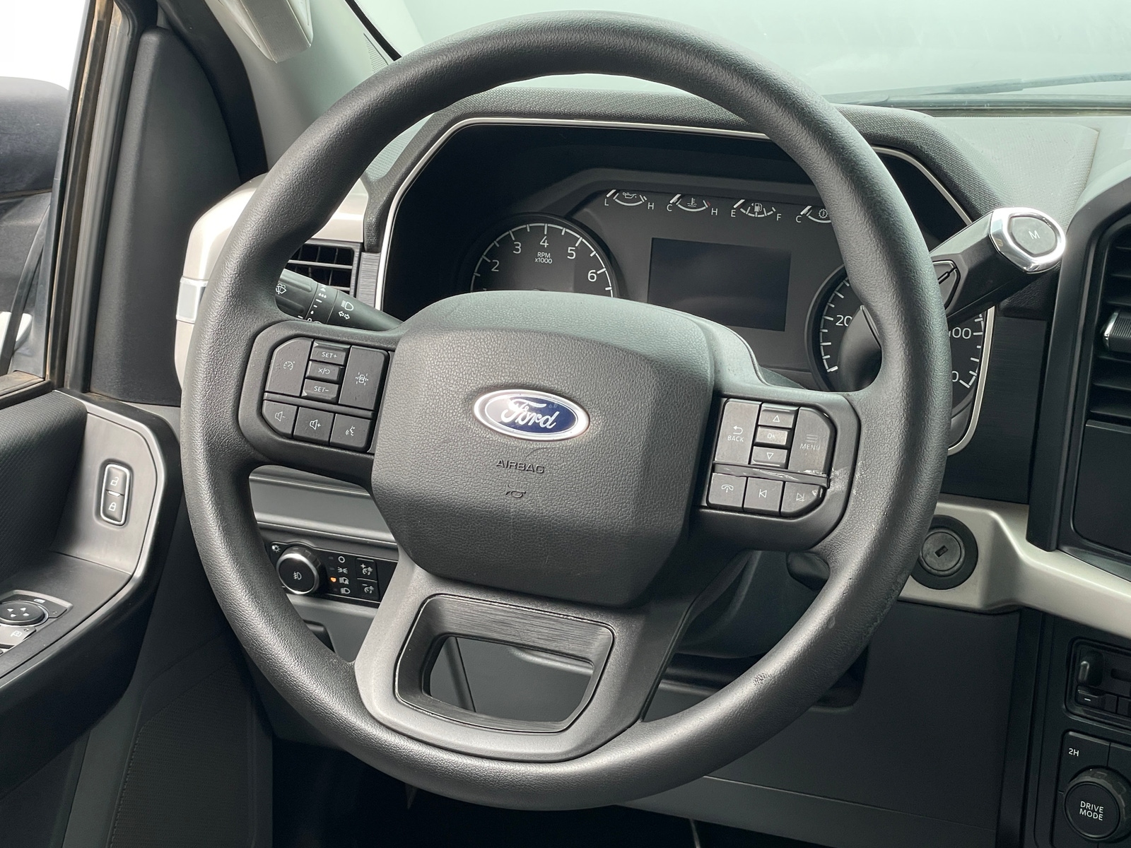 Thumbnail: 2021 Ford Econoline - 5