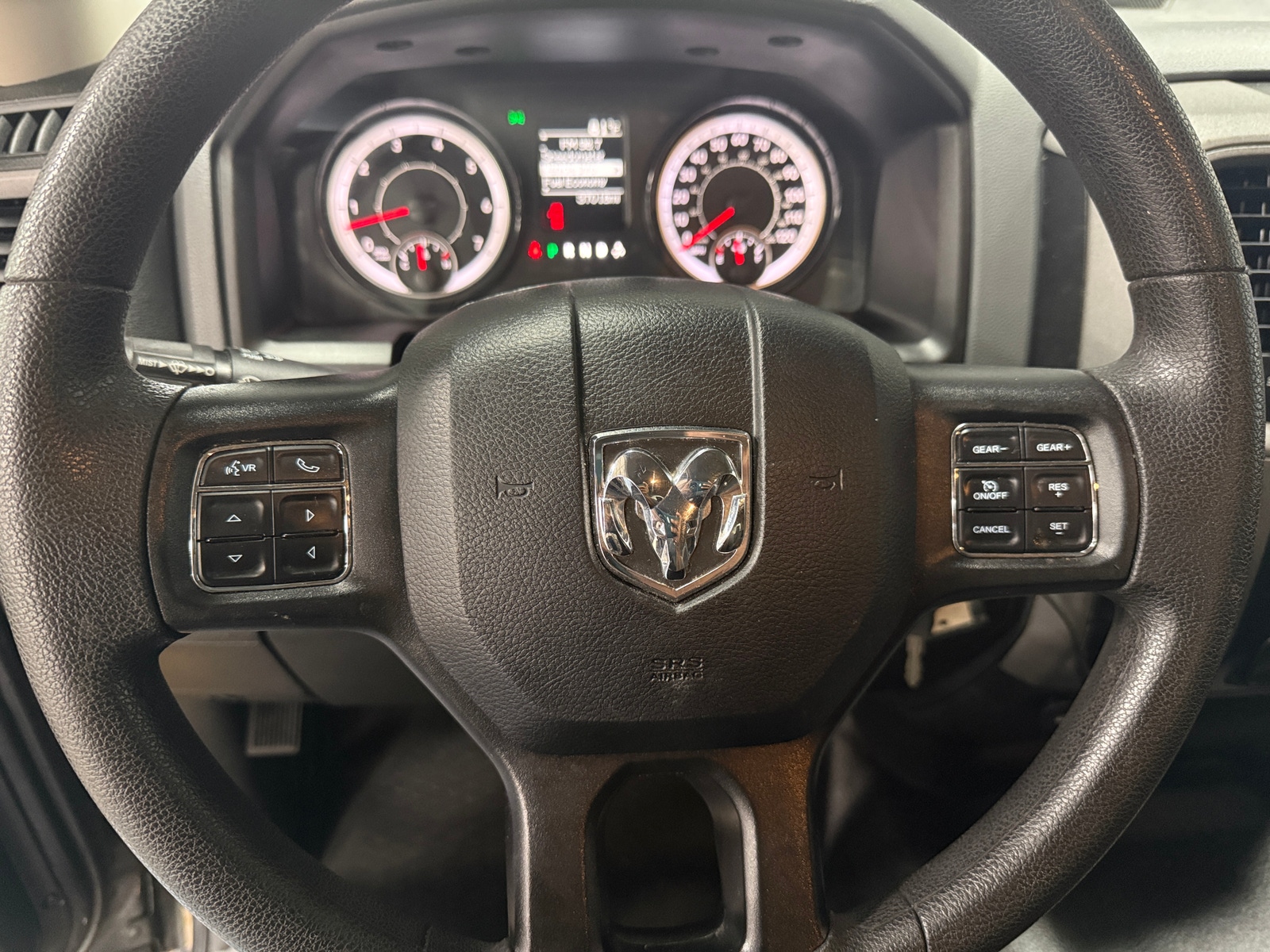 Thumbnail: 2020 RAM 1500 Classic - 5