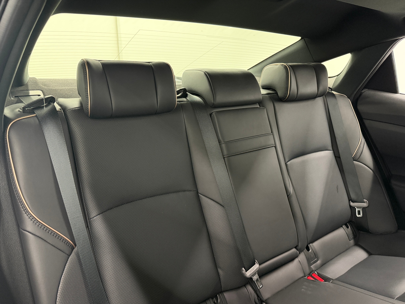 Thumbnail: 2023 Toyota Crown - 6