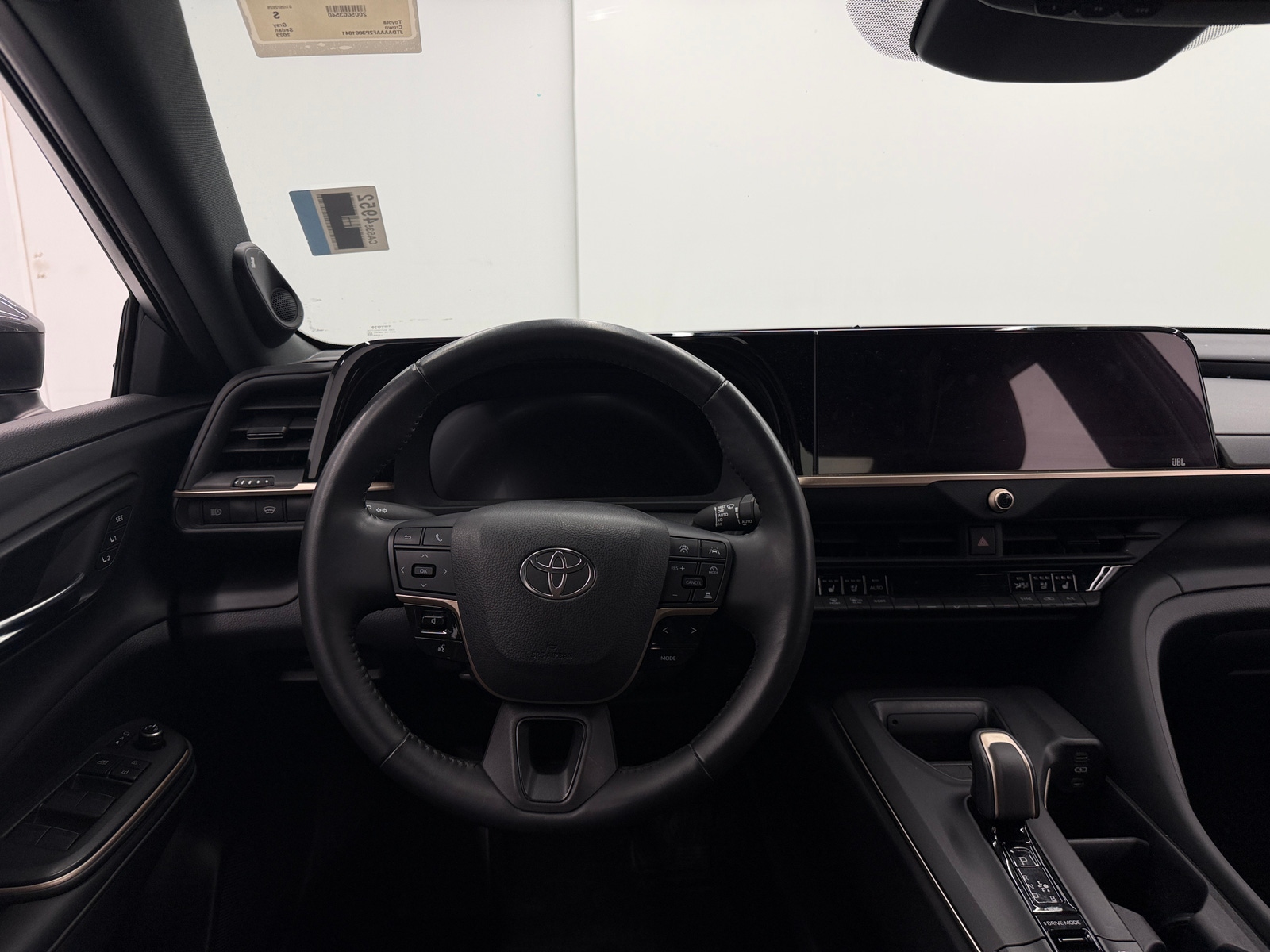 Thumbnail: 2023 Toyota Crown - 5