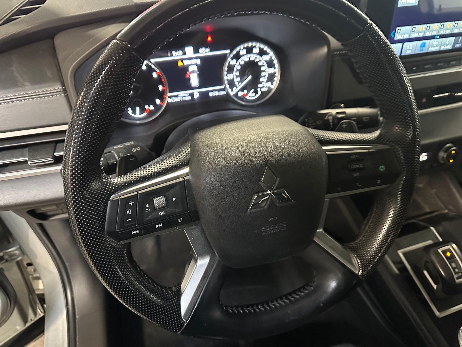 Thumbnail: 2022 Mitsubishi Outlander - 4