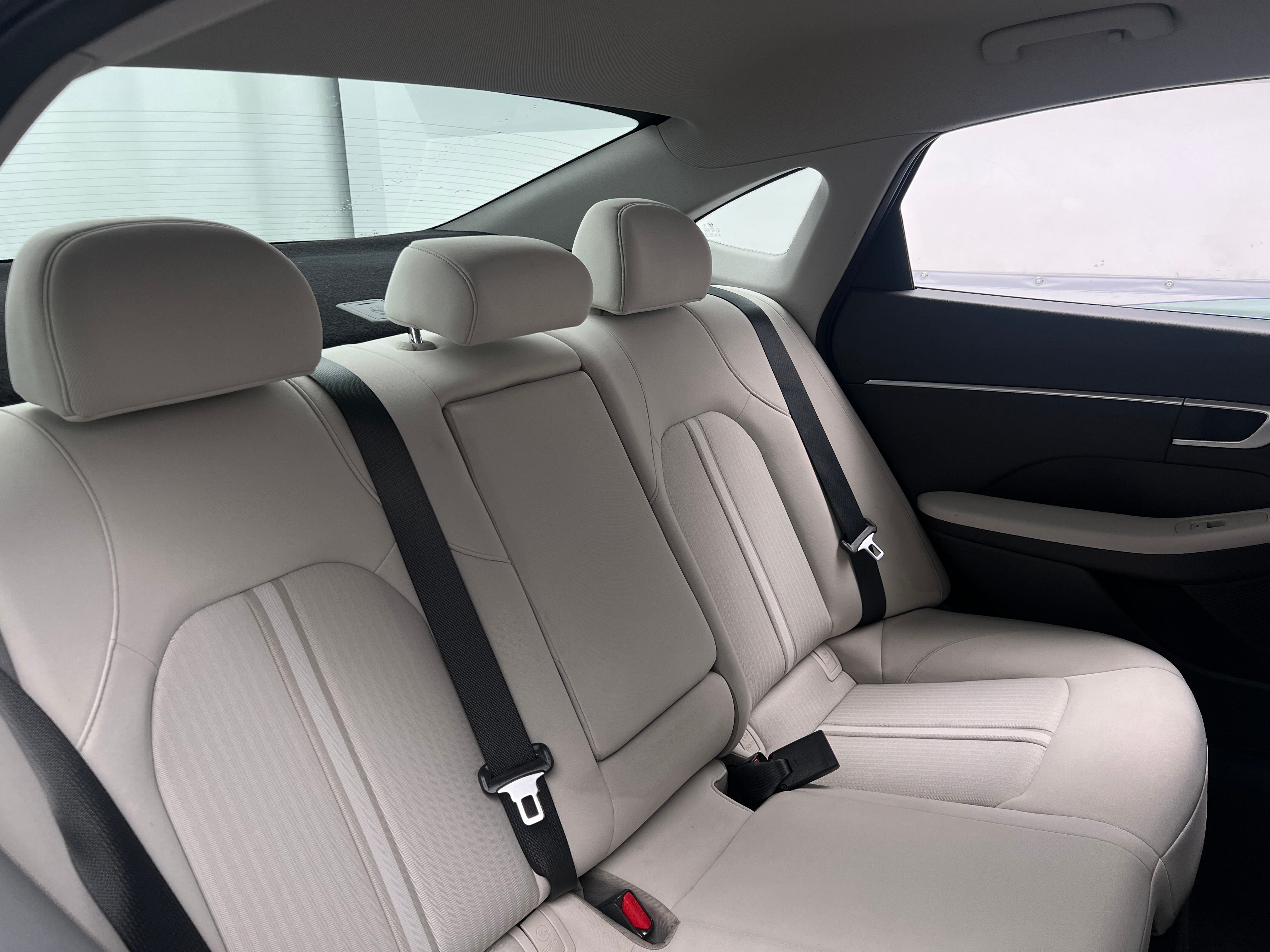 2025 Hyundai Sonata Hybrid SEL - Photo 5