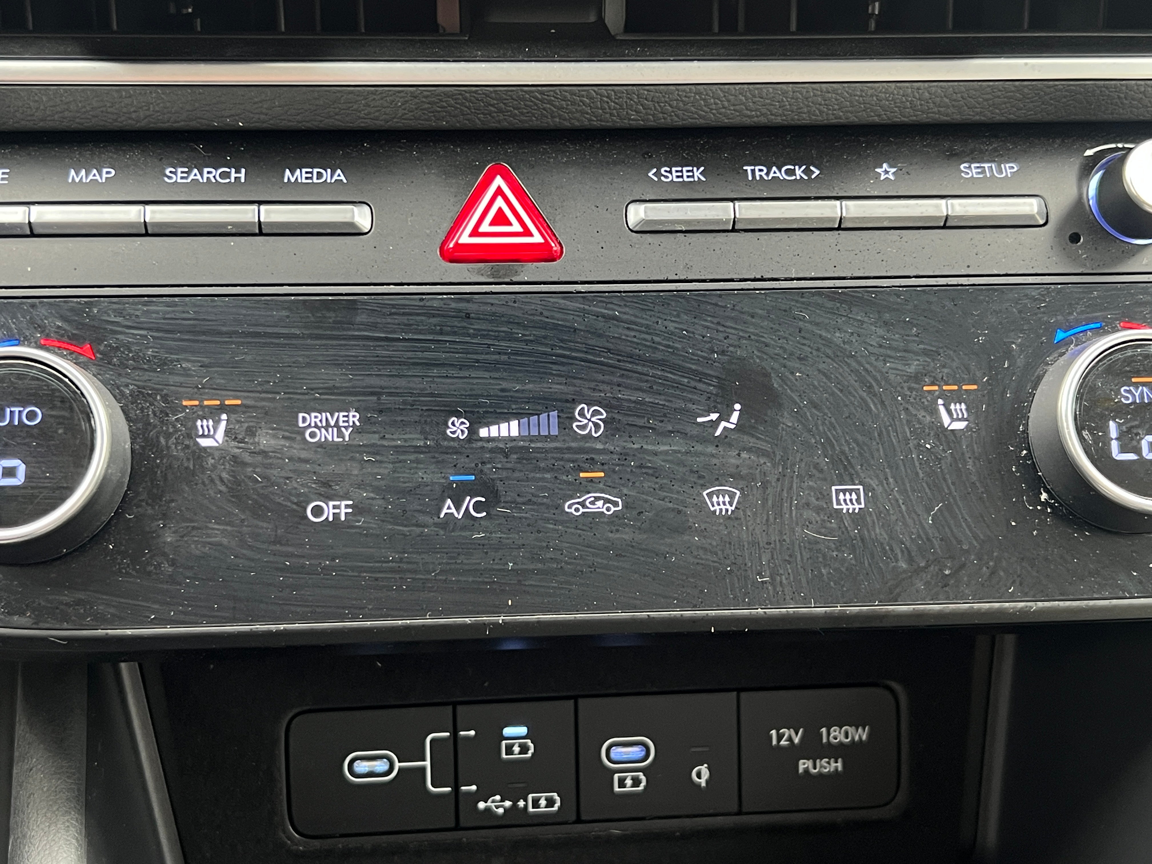 2025 Hyundai Sonata Hybrid SEL - Photo 17