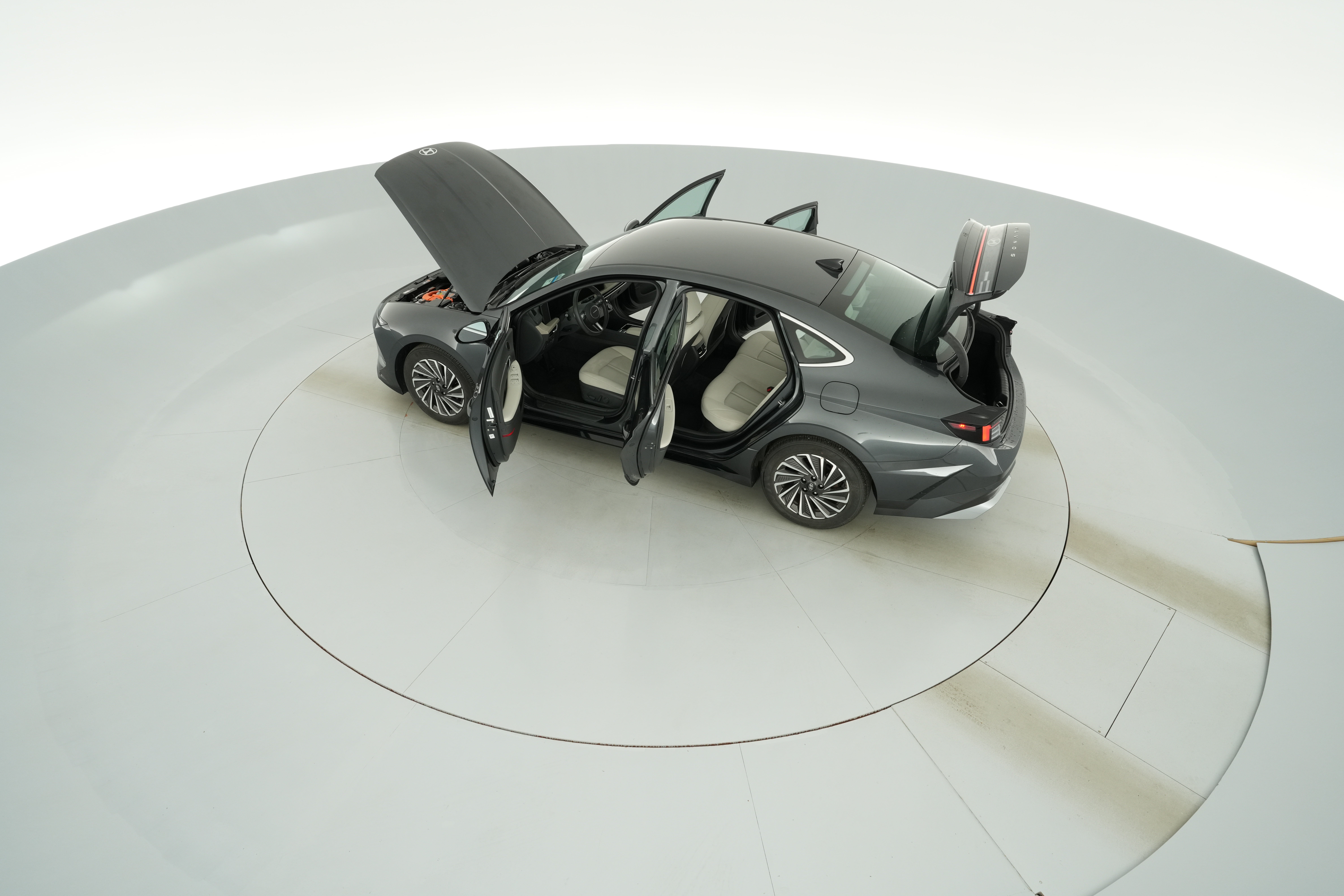 2025 Hyundai Sonata Hybrid SEL - Photo 45