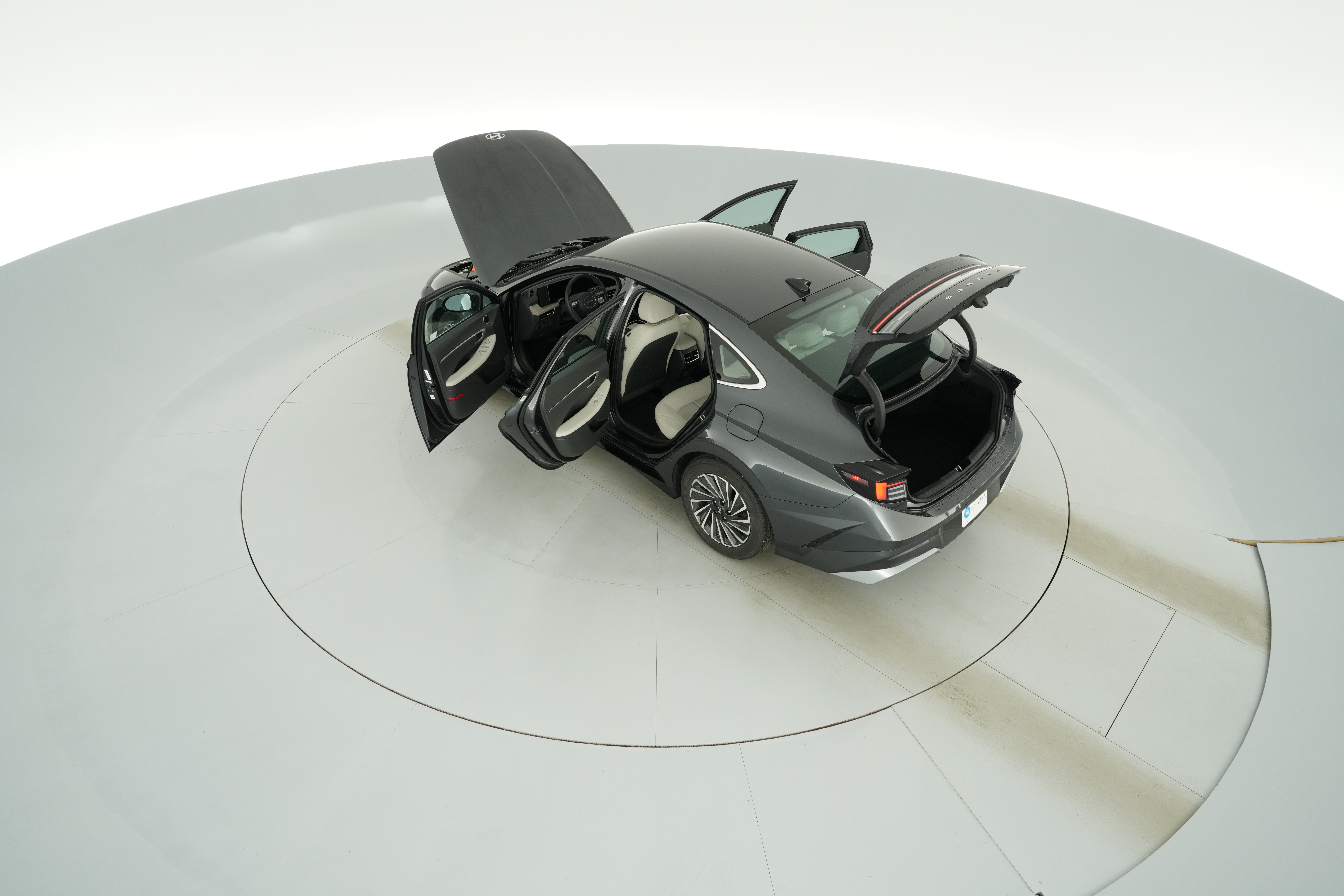 2025 Hyundai Sonata Hybrid SEL - Photo 46