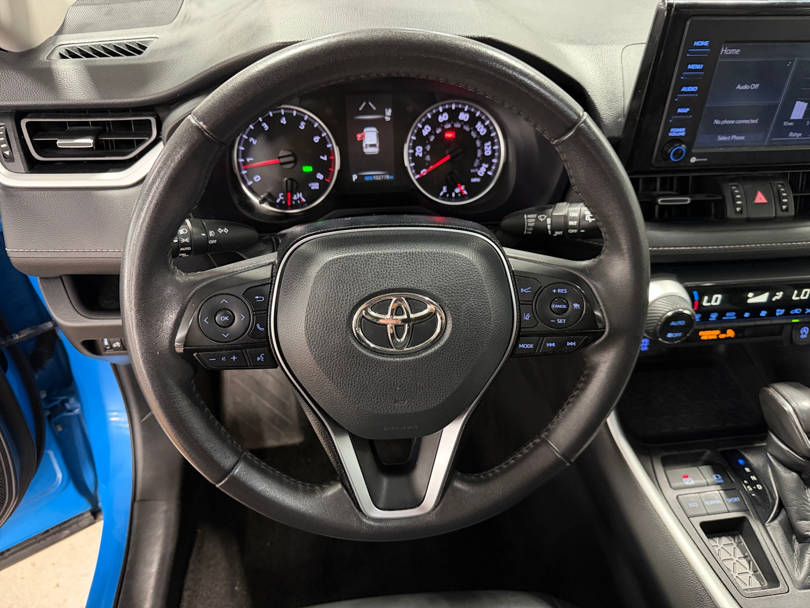 Thumbnail: 2021 Toyota RAV4 - 4