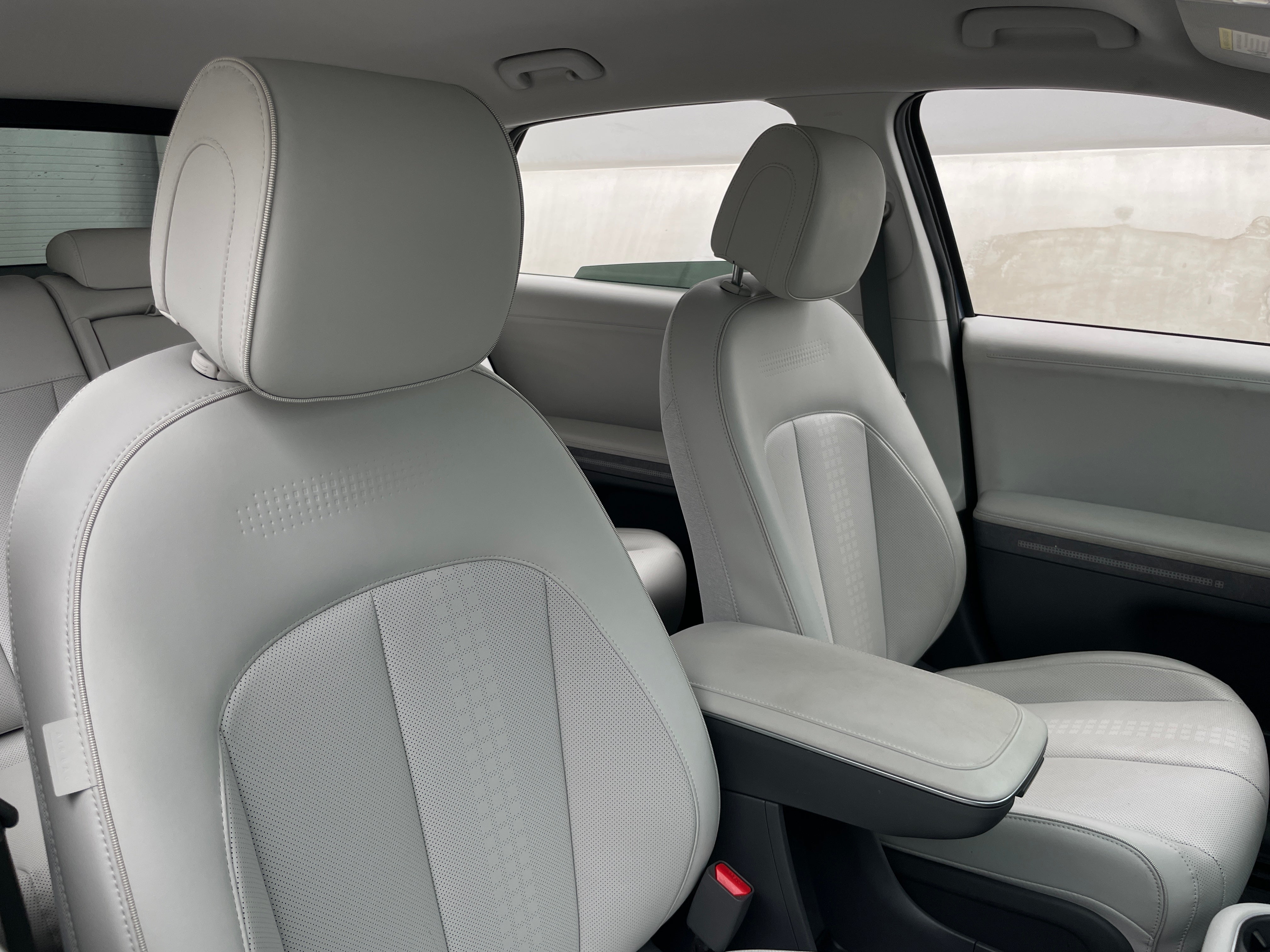 Used 2023 Hyundai IONIQ 5 SEL with VIN KM8KNDAFXPU186326 for sale in Oak Creek, WI