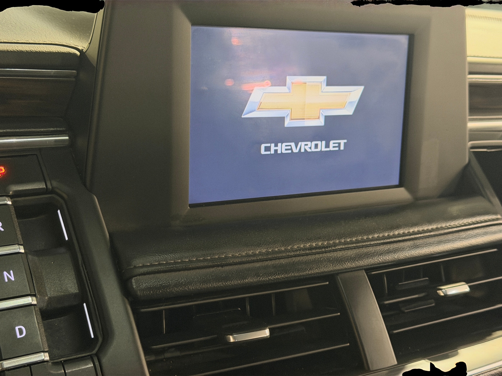 Thumbnail: 2022 Chevrolet Suburban - 4