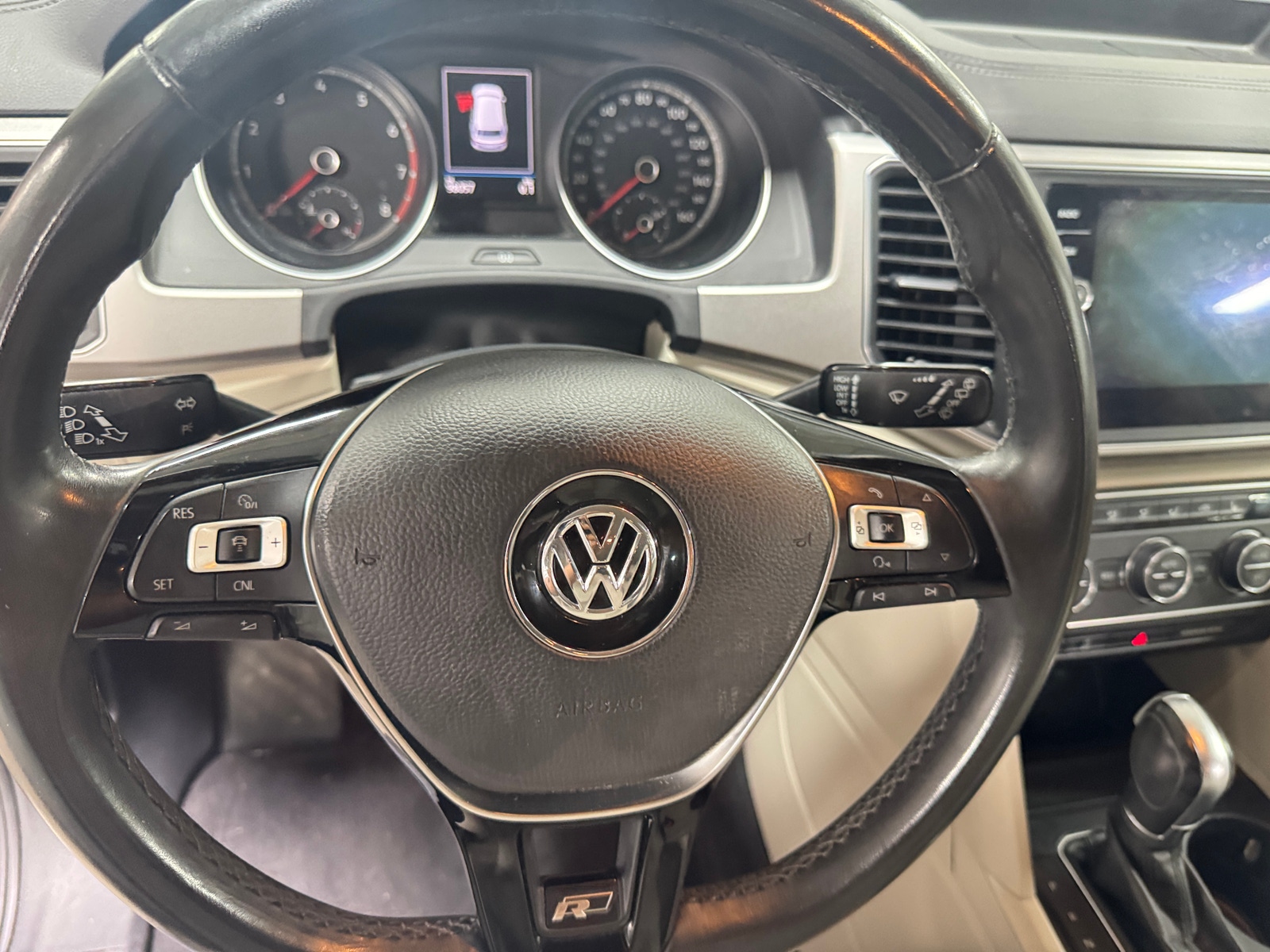 Thumbnail: 2018 Volkswagen Atlas - 4
