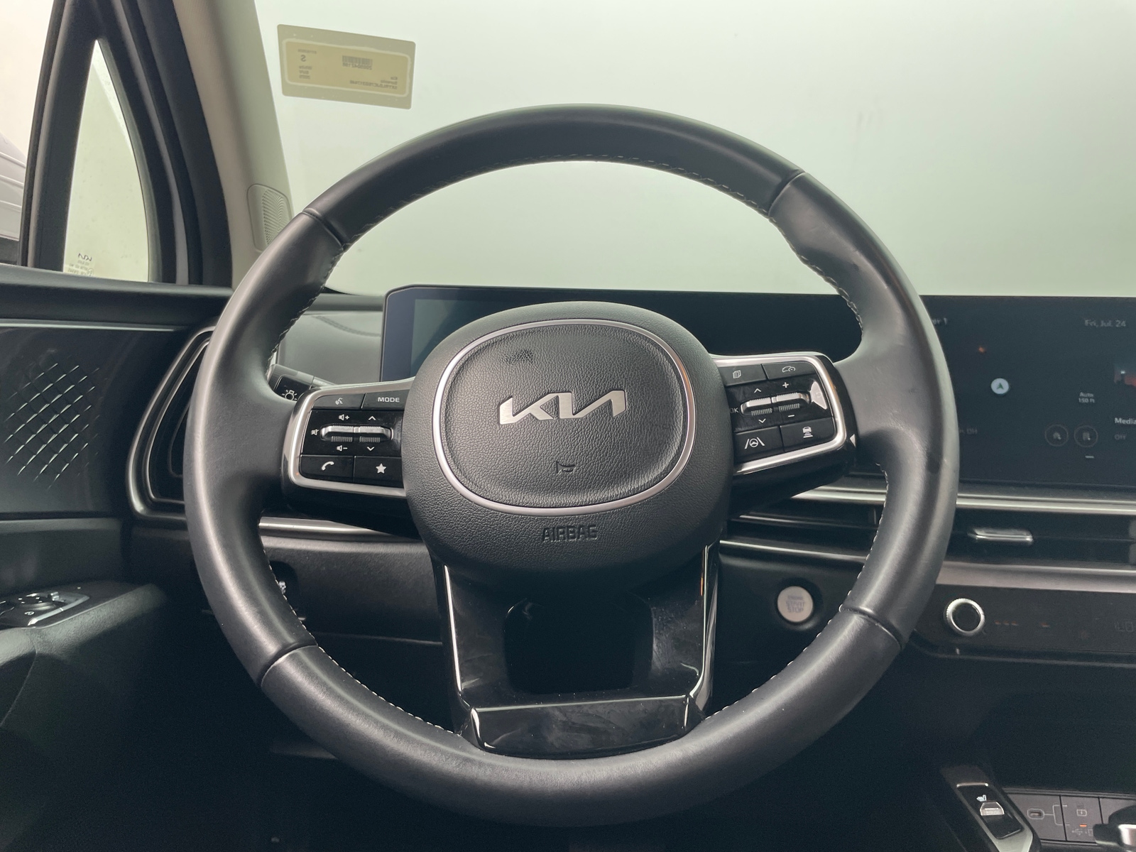 Thumbnail: 2025 Kia Sorento - 4