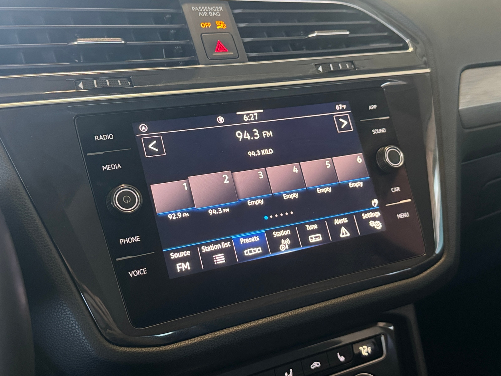 Thumbnail: 2021 Volkswagen Tiguan - 3